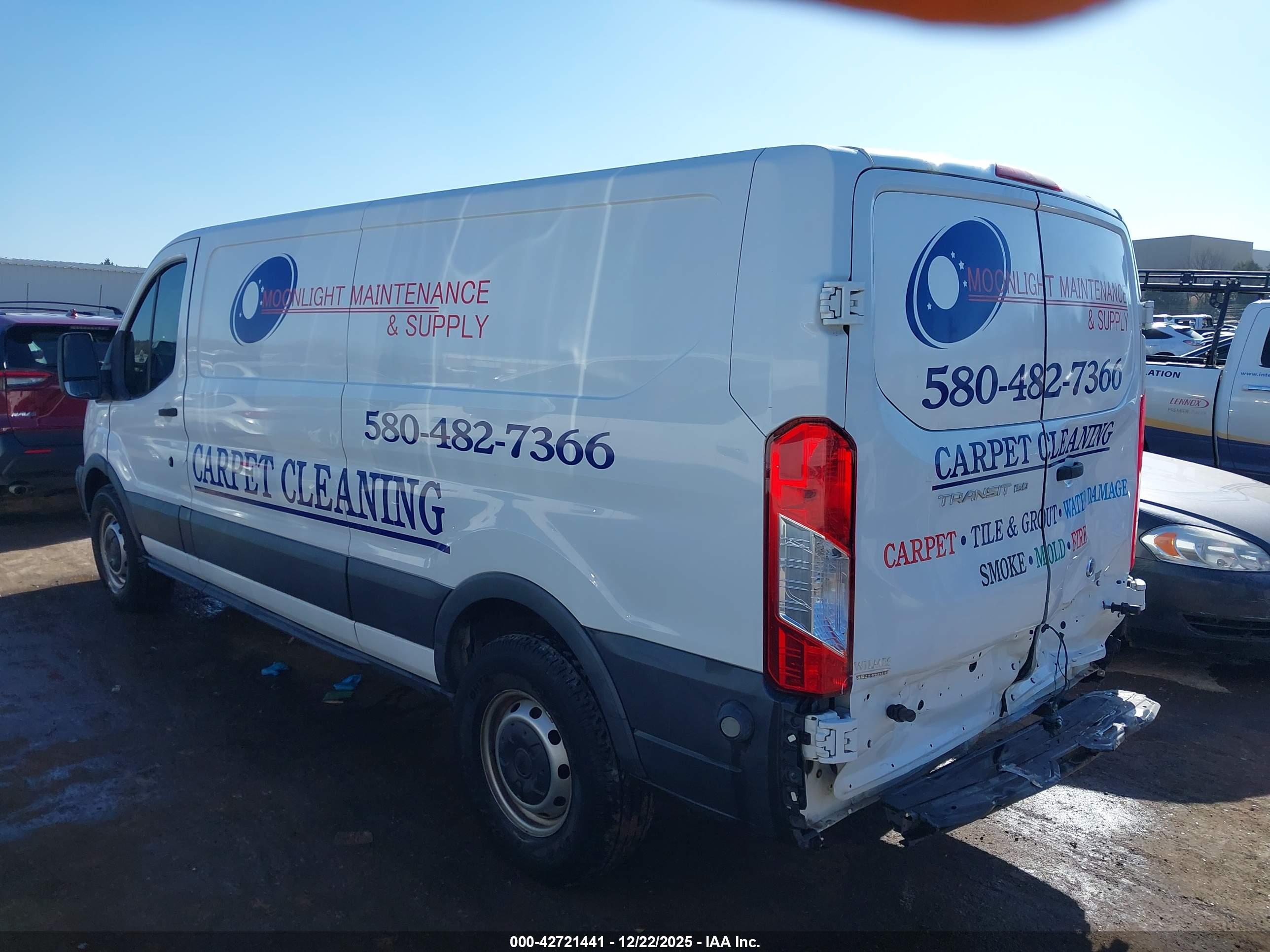 FORD TRANSIT-150 image 3