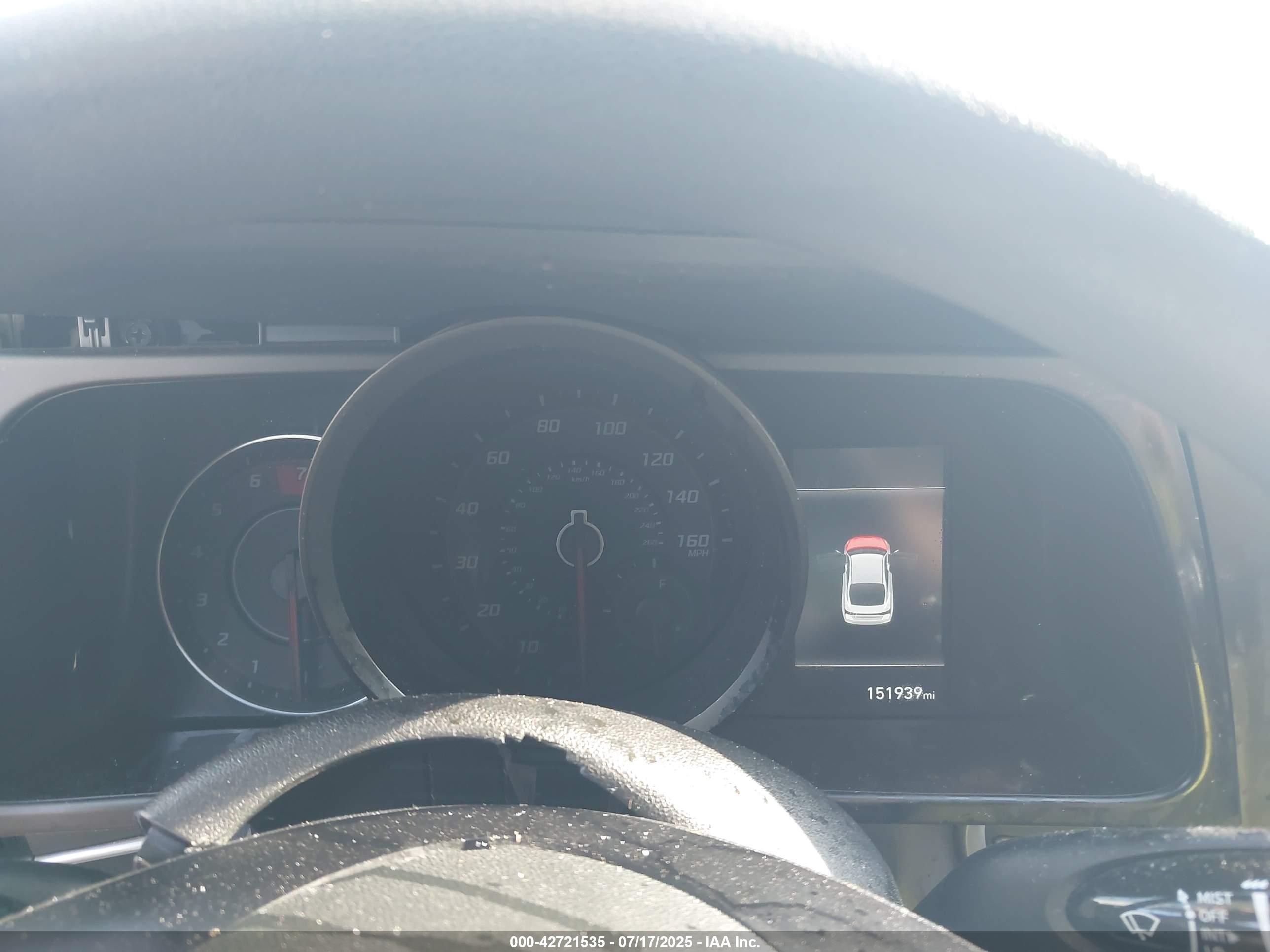 HYUNDAI ELANTRA image 7