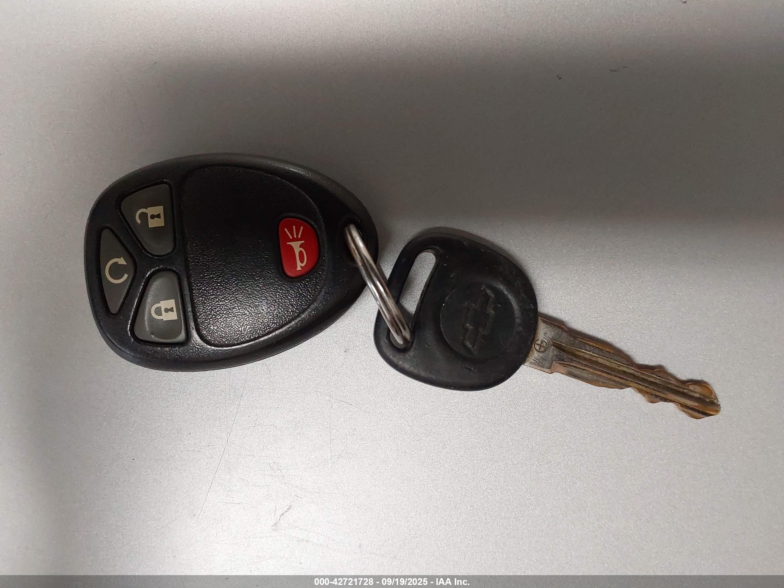 CHEVROLET TRAVERSE image 11