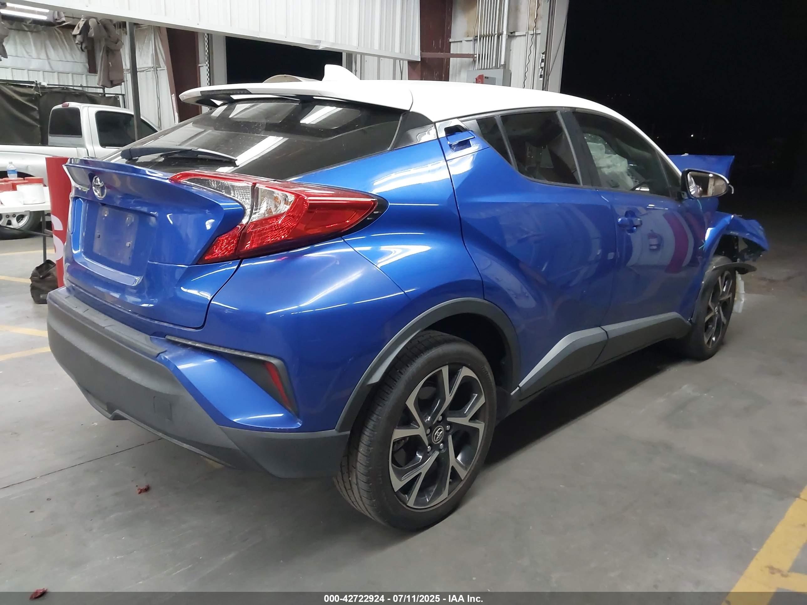 TOYOTA C-HR image 4