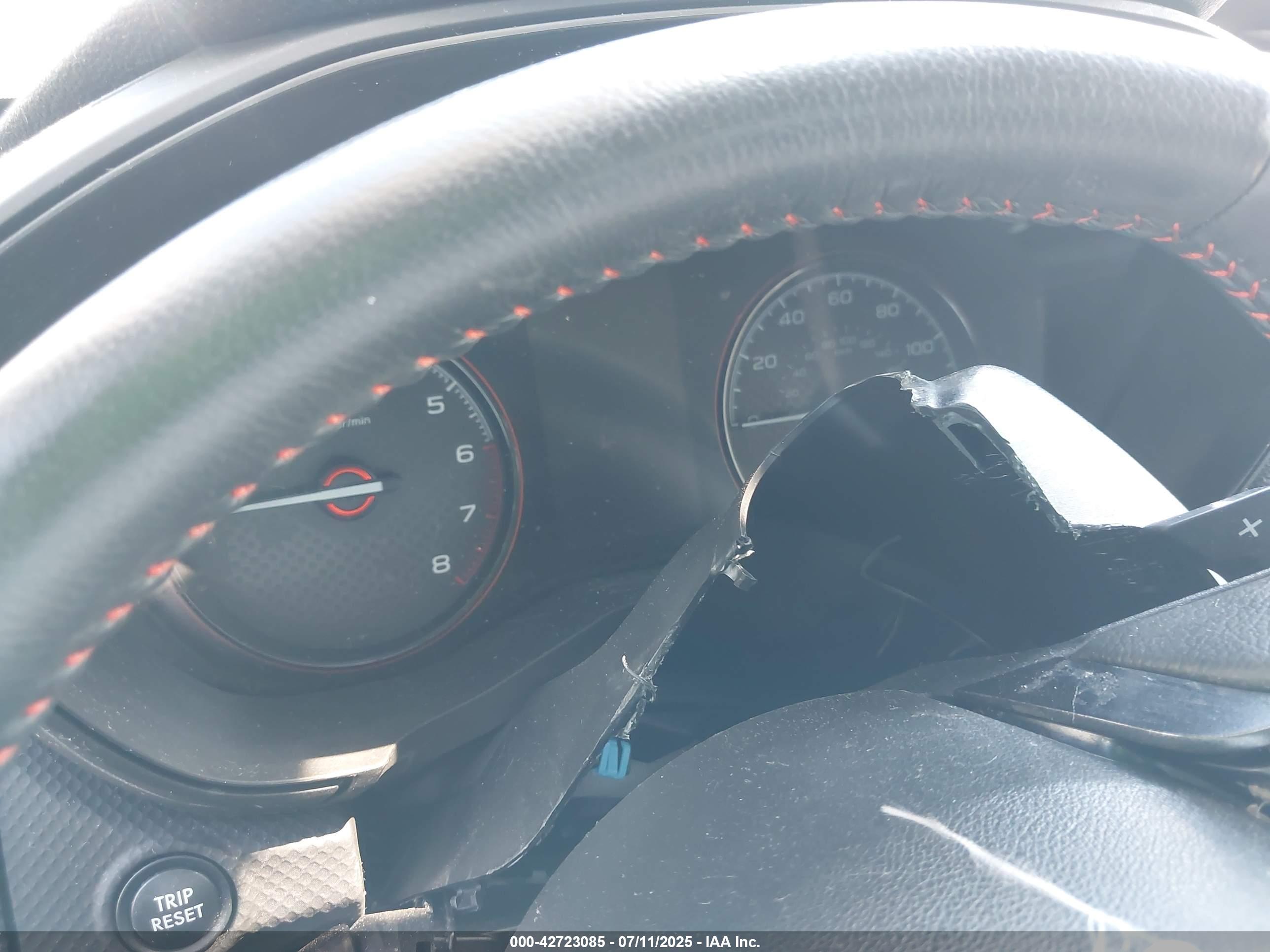 SUBARU FORESTER image 7