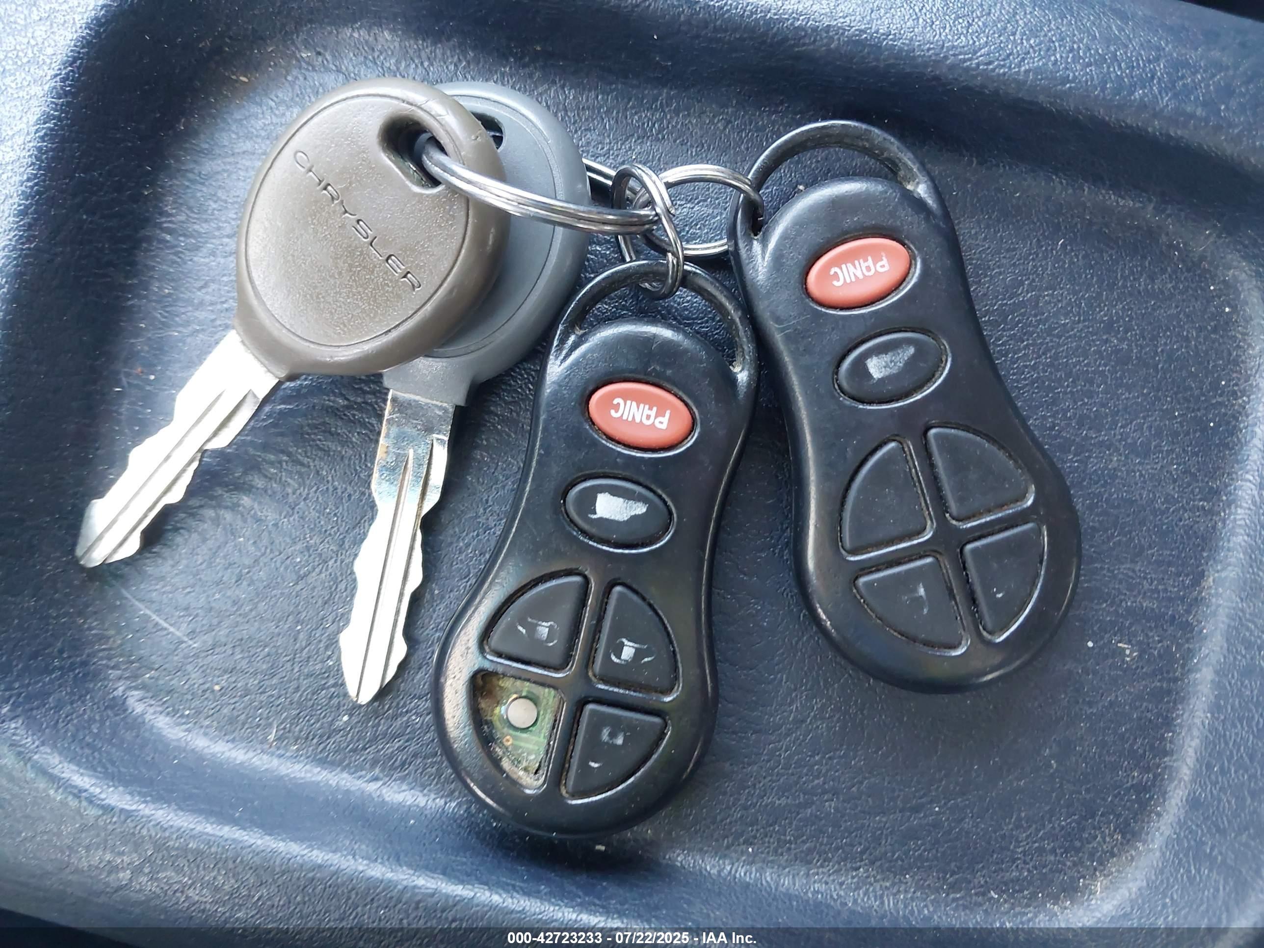 CHRYSLER TOWN image 11