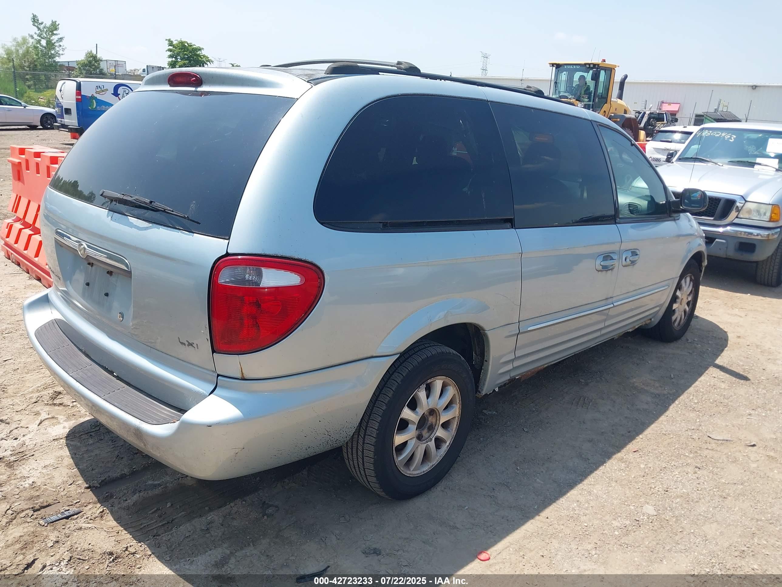 CHRYSLER TOWN image 4
