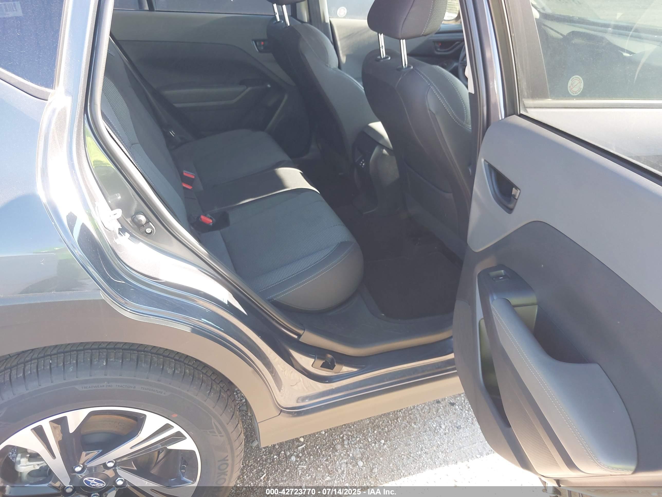 SUBARU CROSSTREK image 8