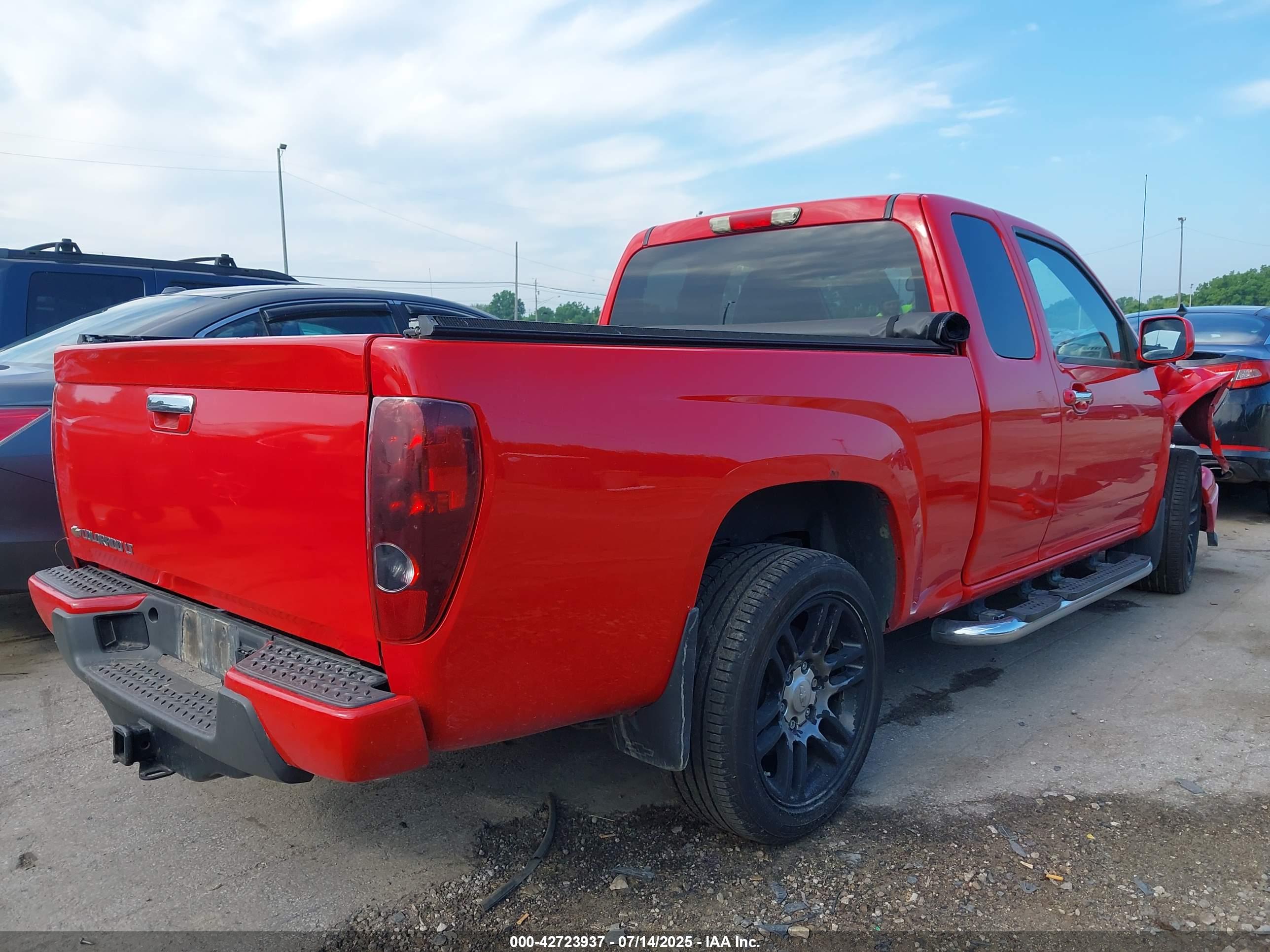 CHEVROLET COLORADO image 4
