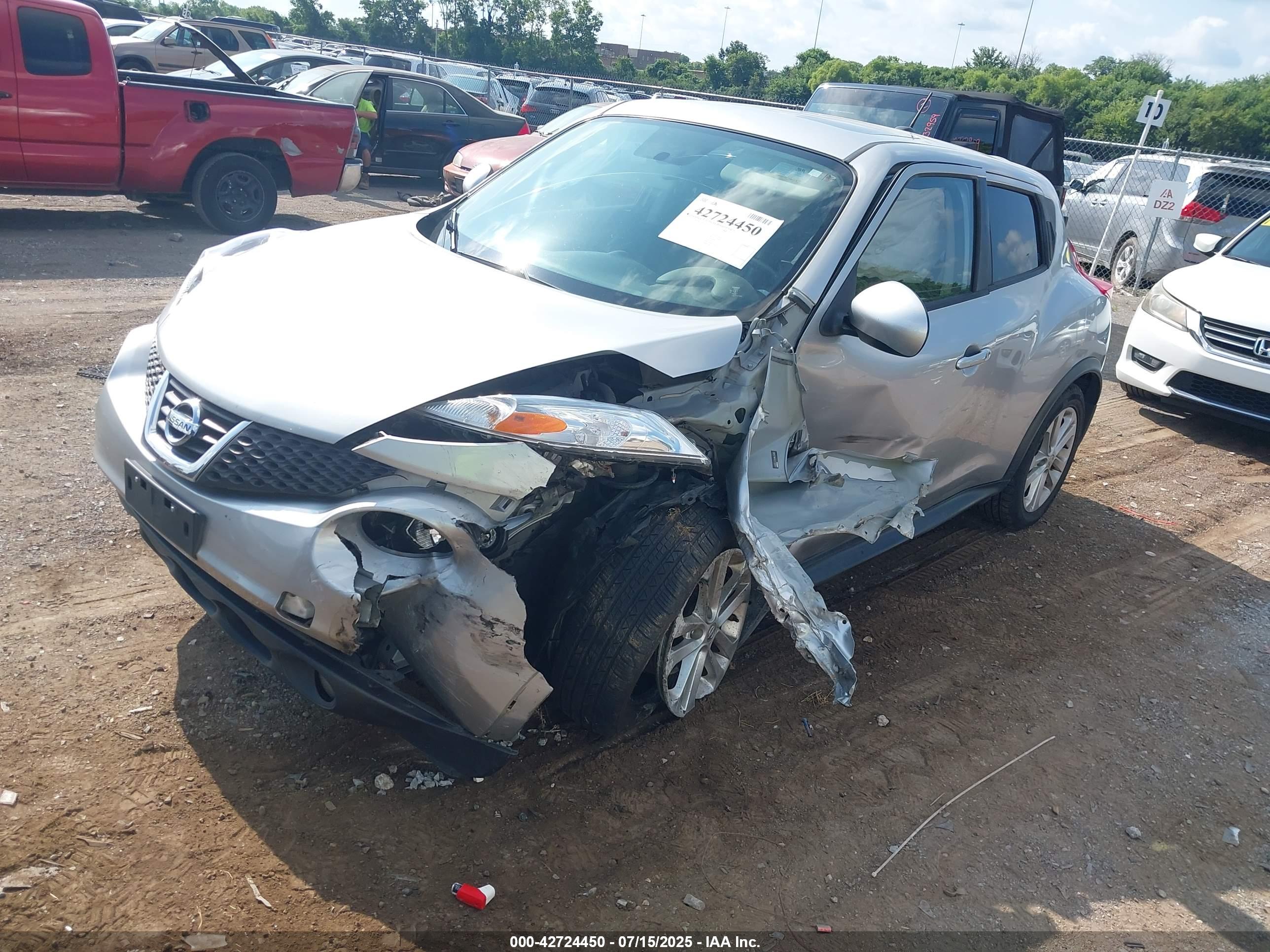 NISSAN JUKE image 2
