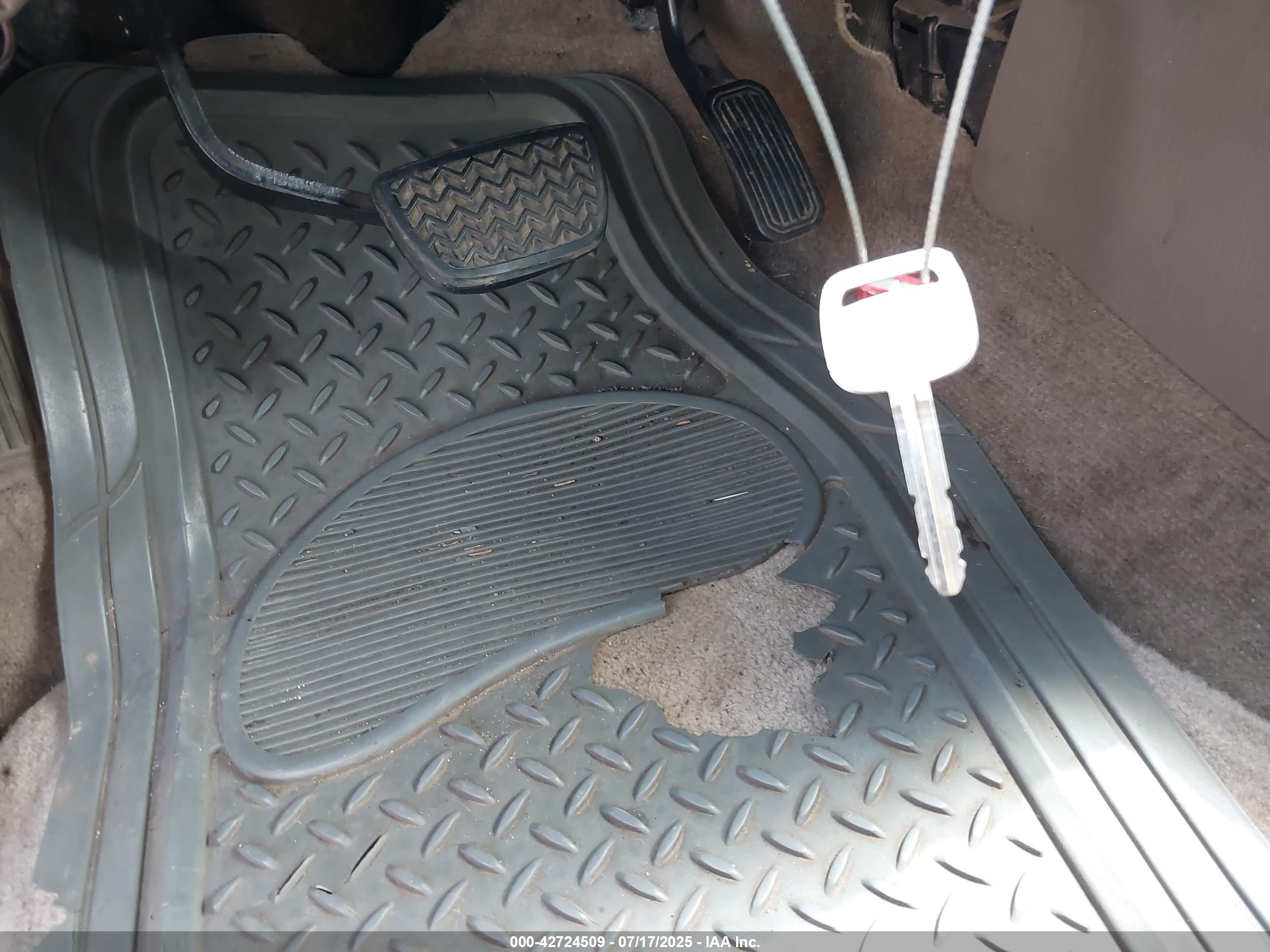 TOYOTA TUNDRA image 11