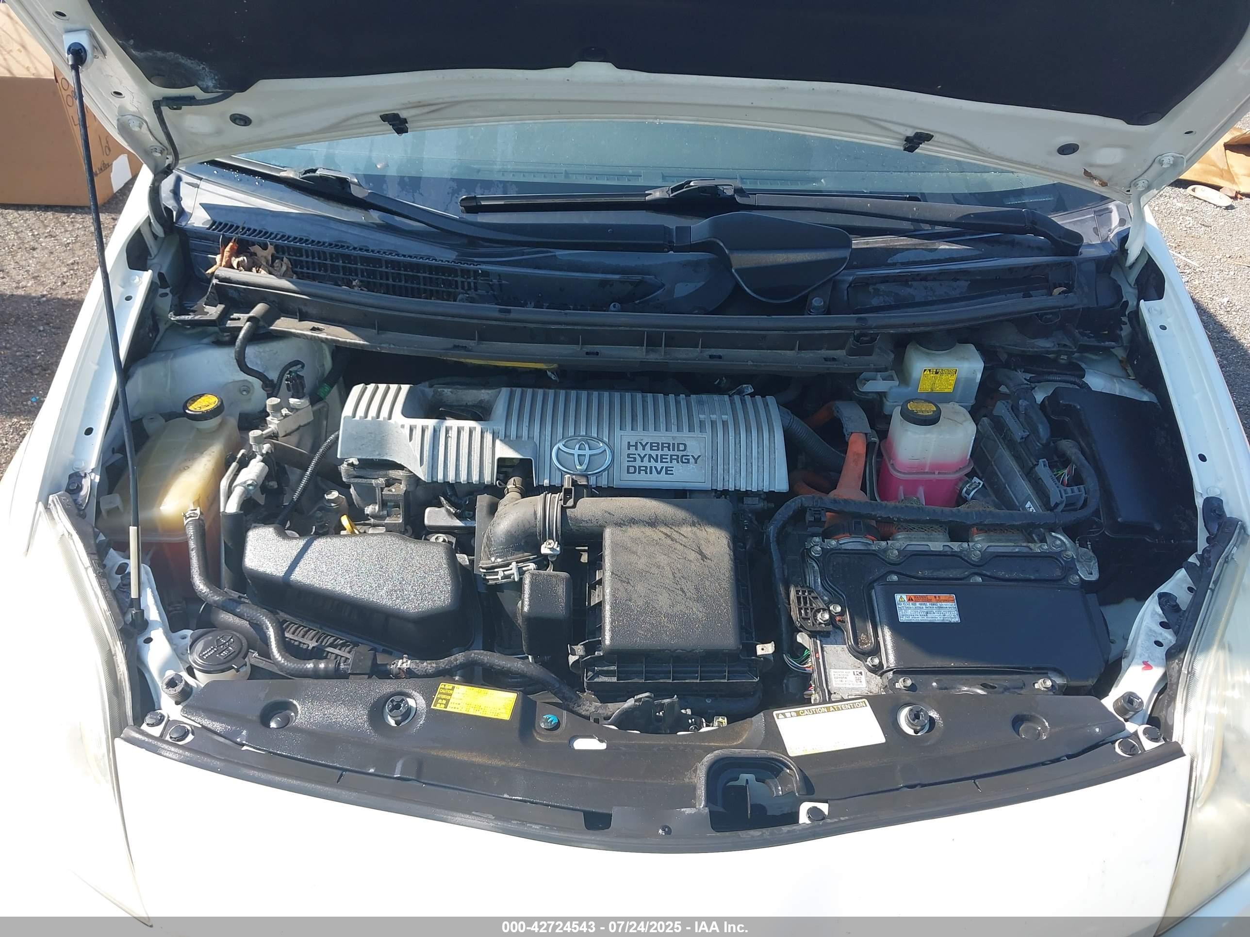 TOYOTA PRIUS image 10