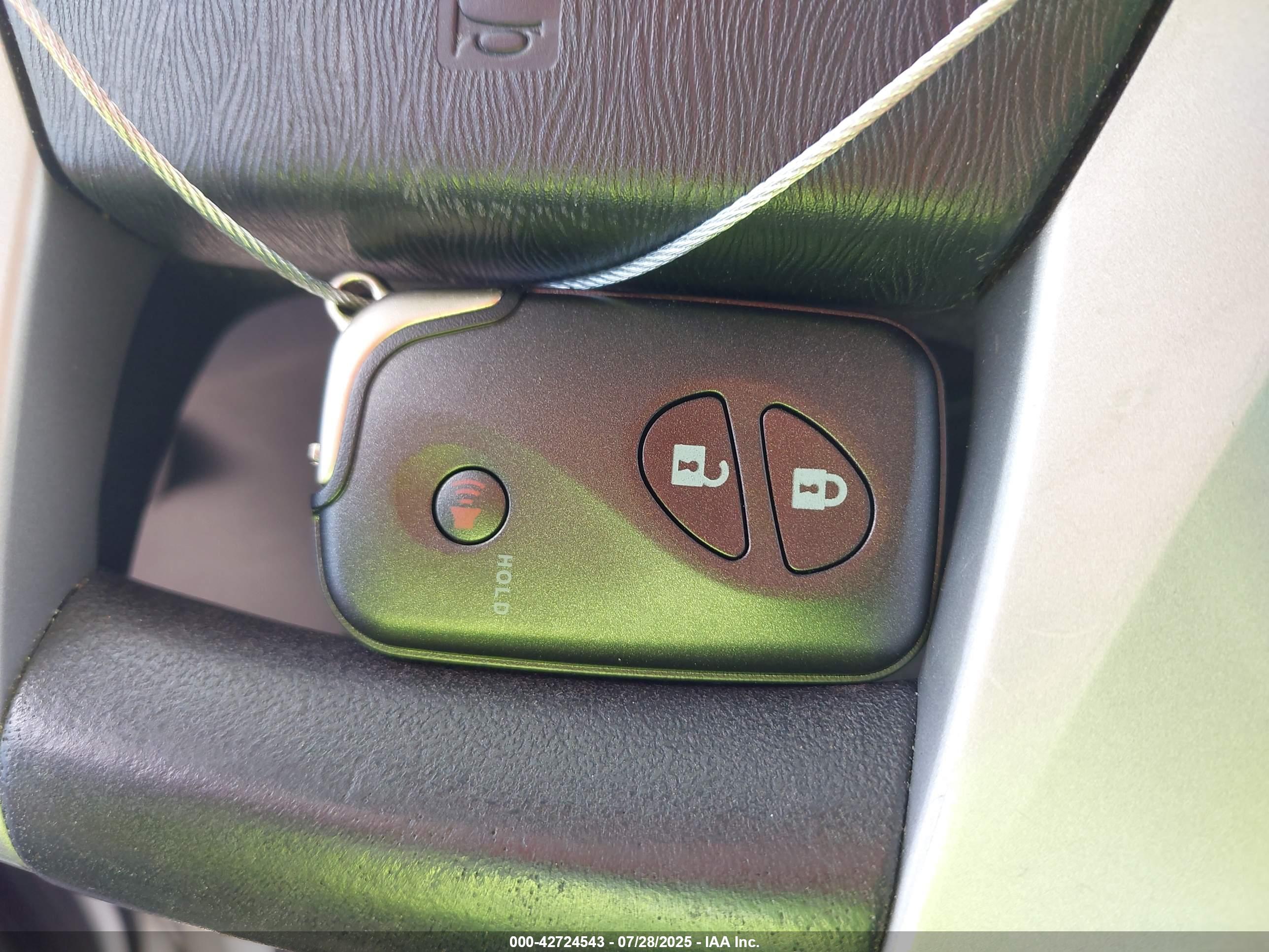 TOYOTA PRIUS image 11