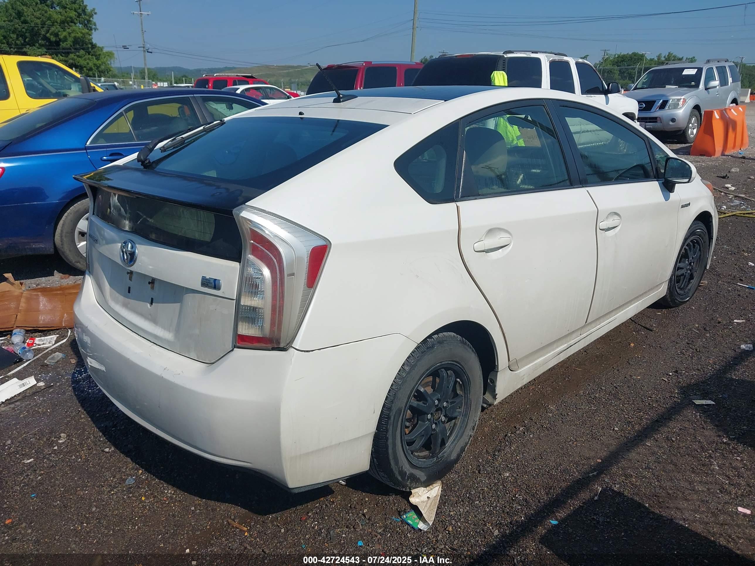TOYOTA PRIUS image 4