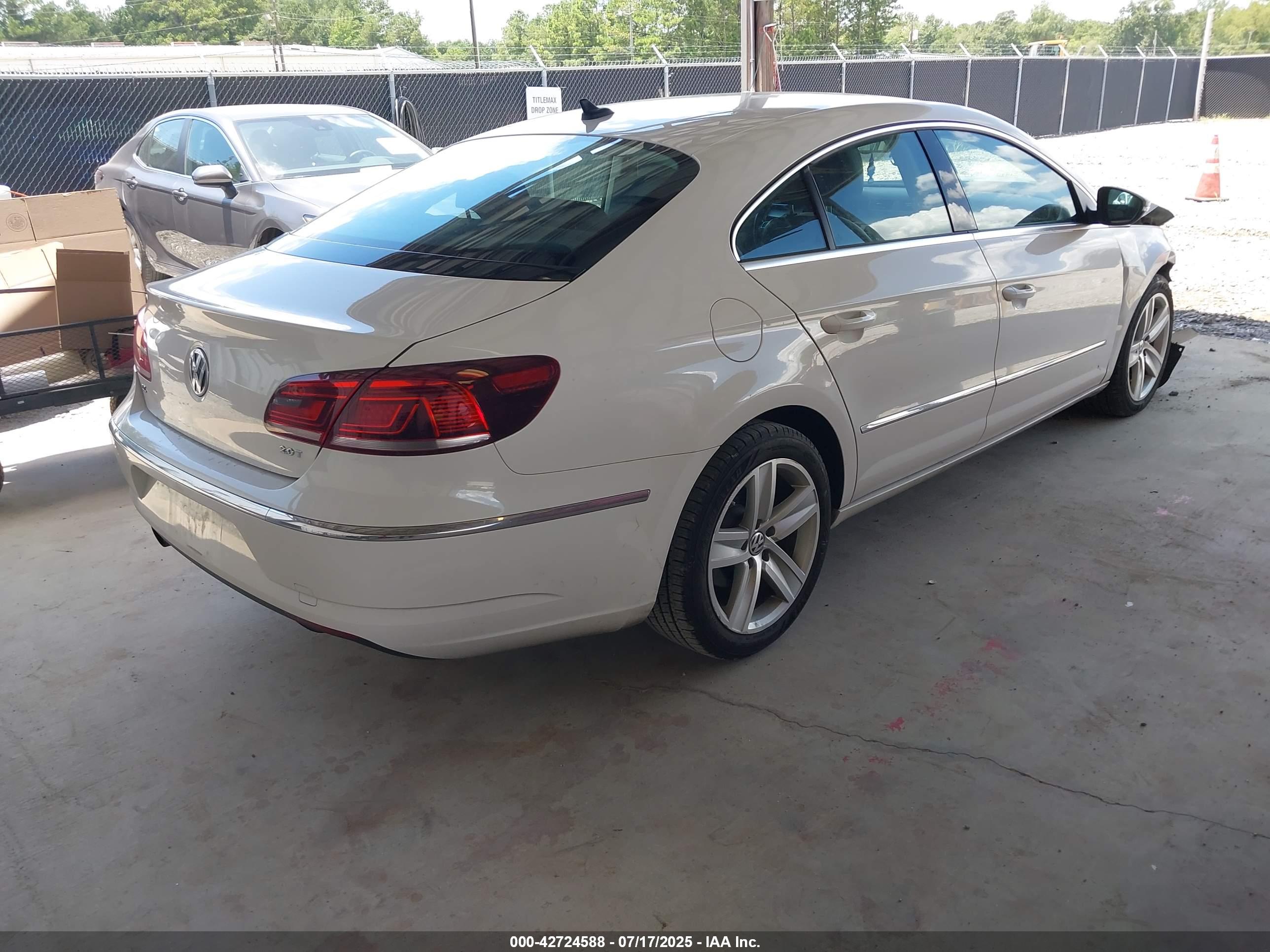 VOLKSWAGEN CC image 4