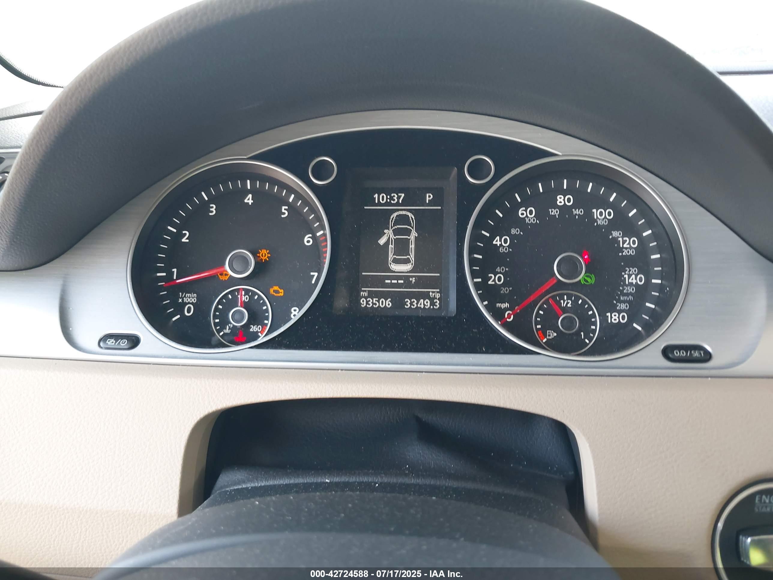 VOLKSWAGEN CC image 7