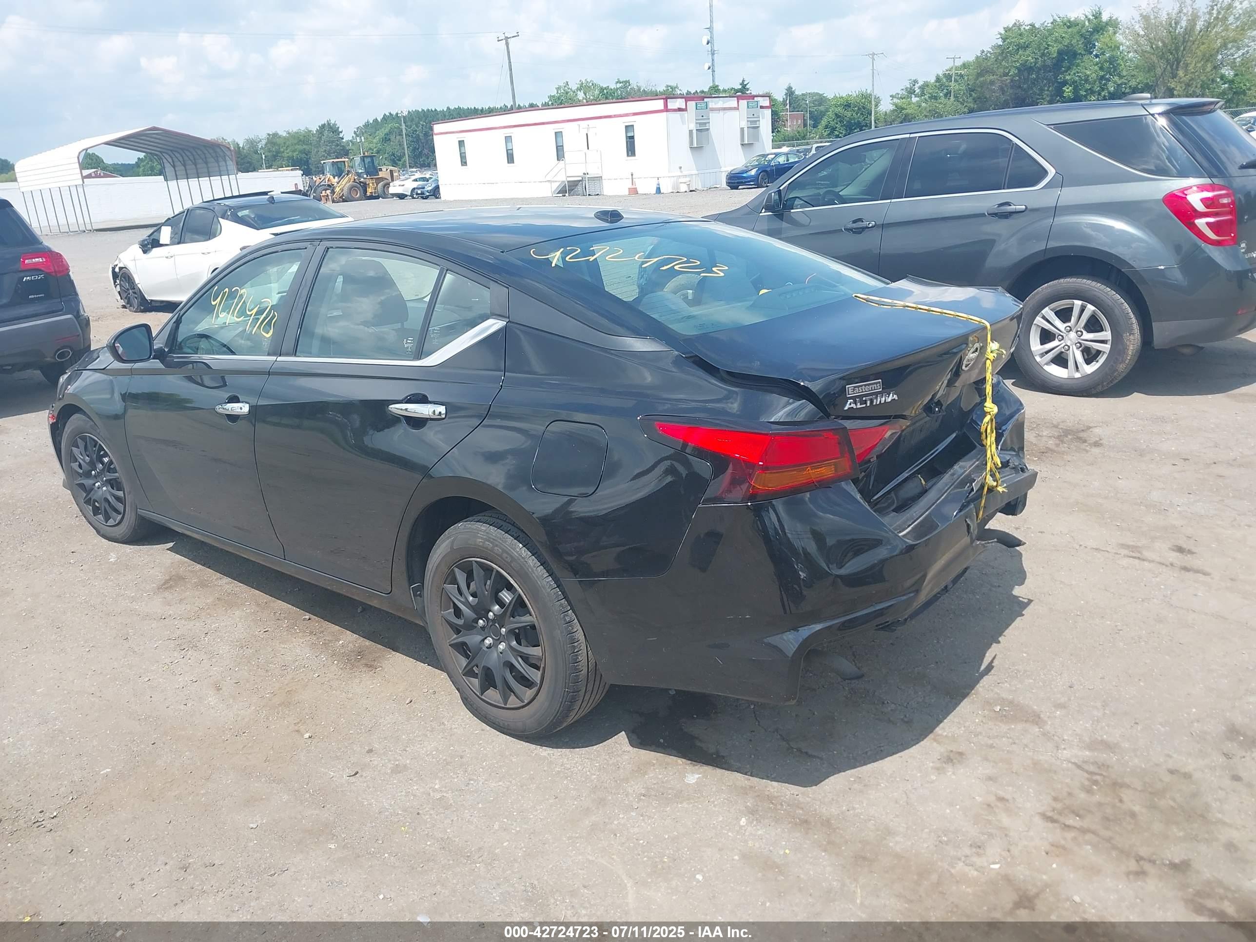 NISSAN ALTIMA image 3