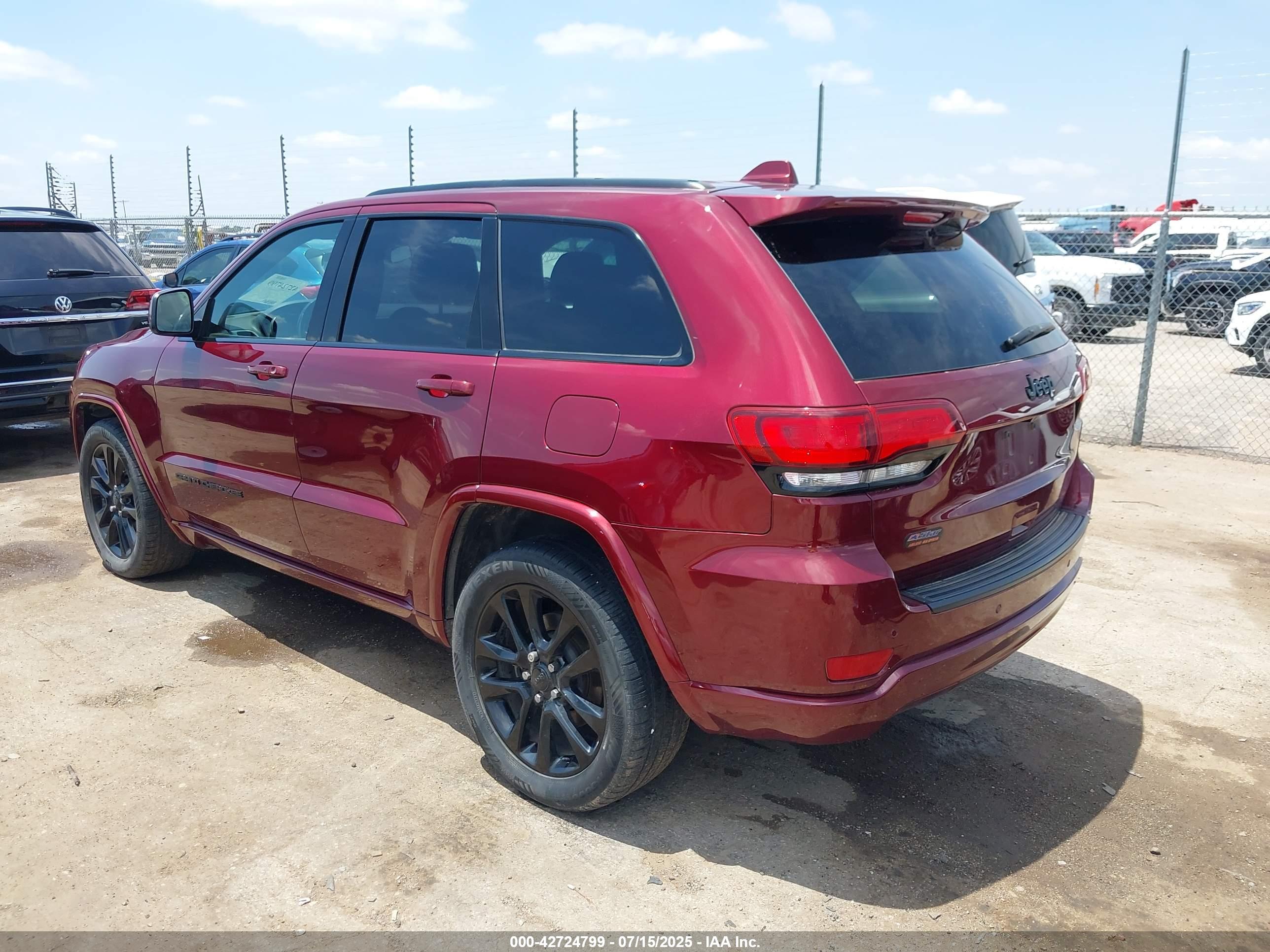 JEEP GRAND image 3