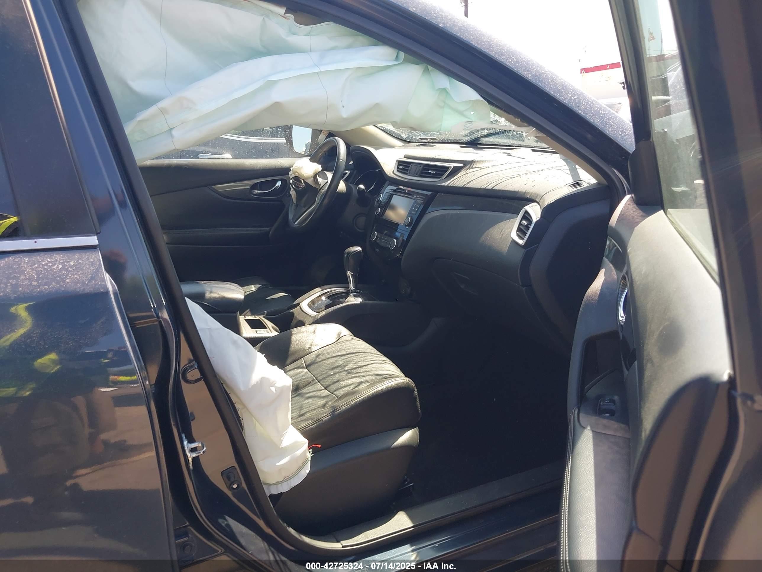 NISSAN ROGUE image 5