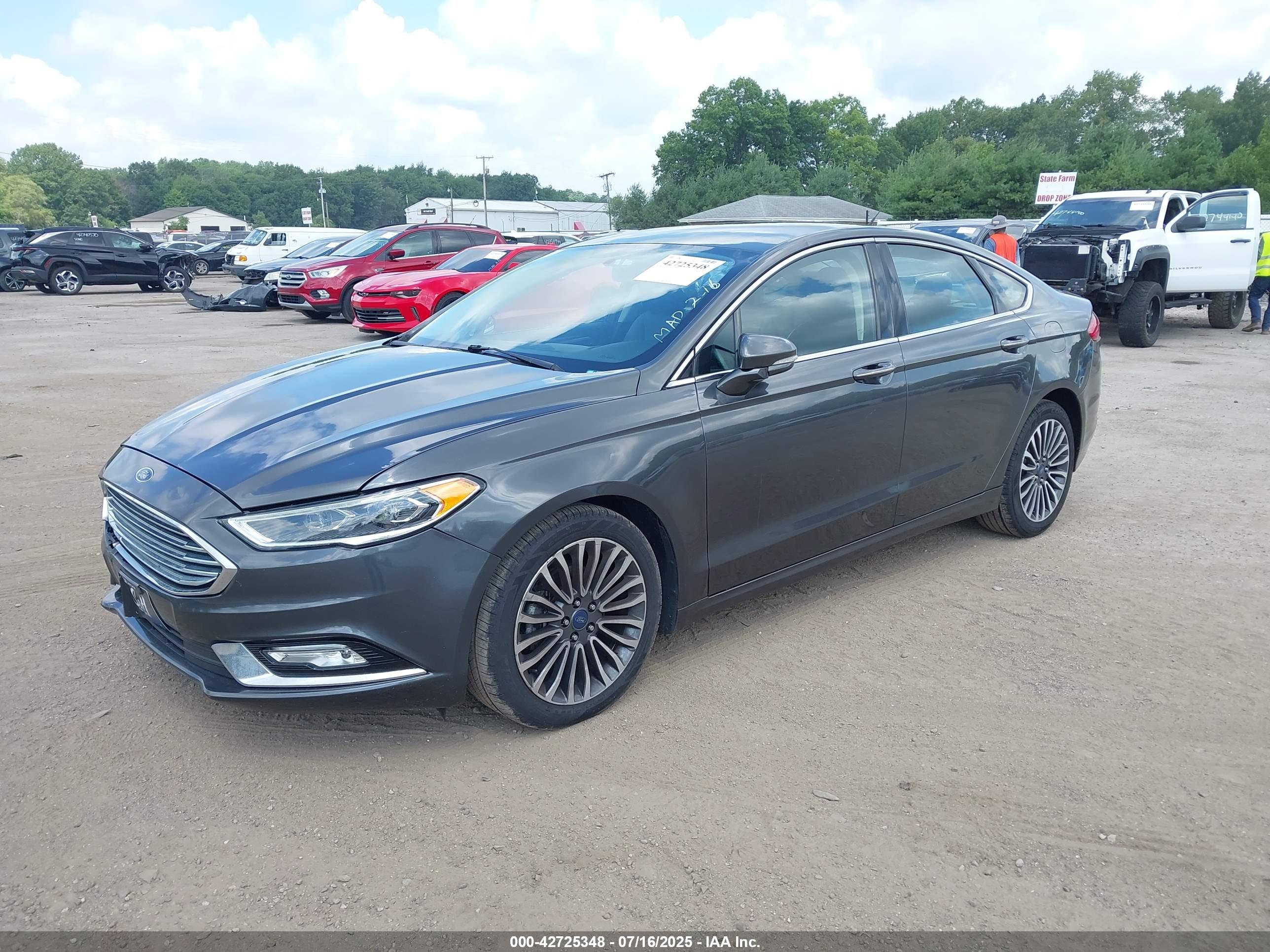FORD FUSION image 2