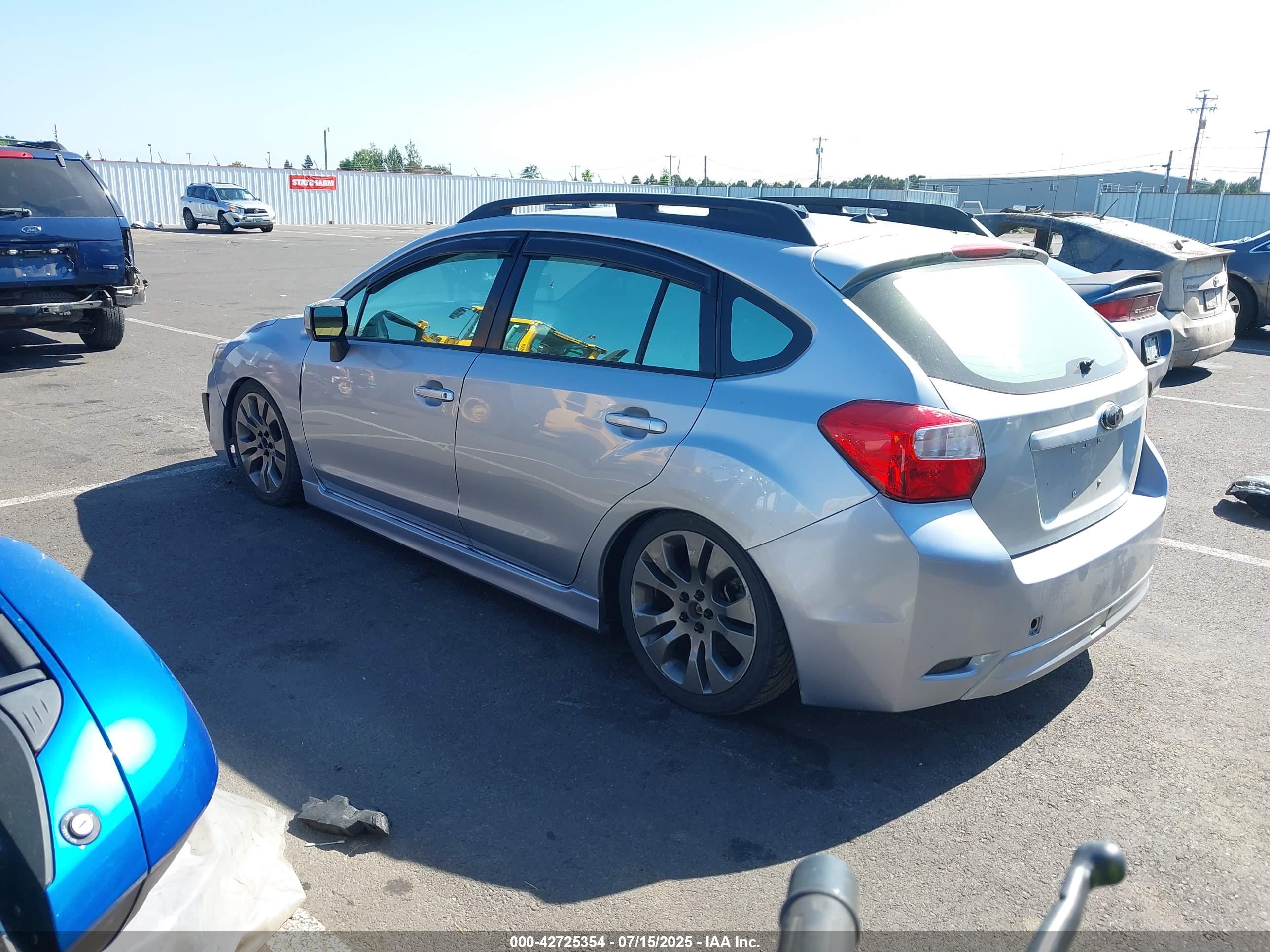 SUBARU IMPREZA image 3