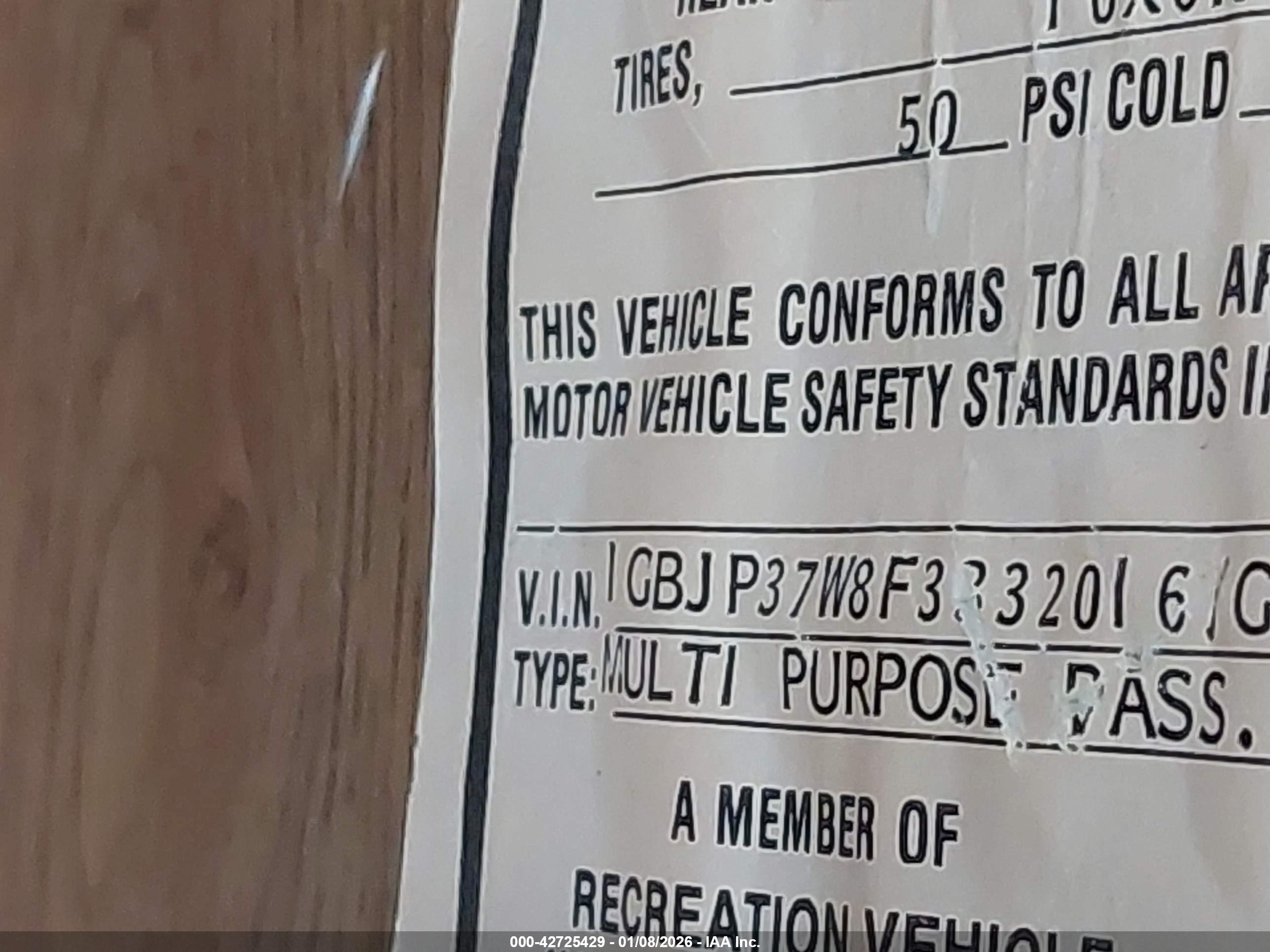 CHEVROLET P30 image 9