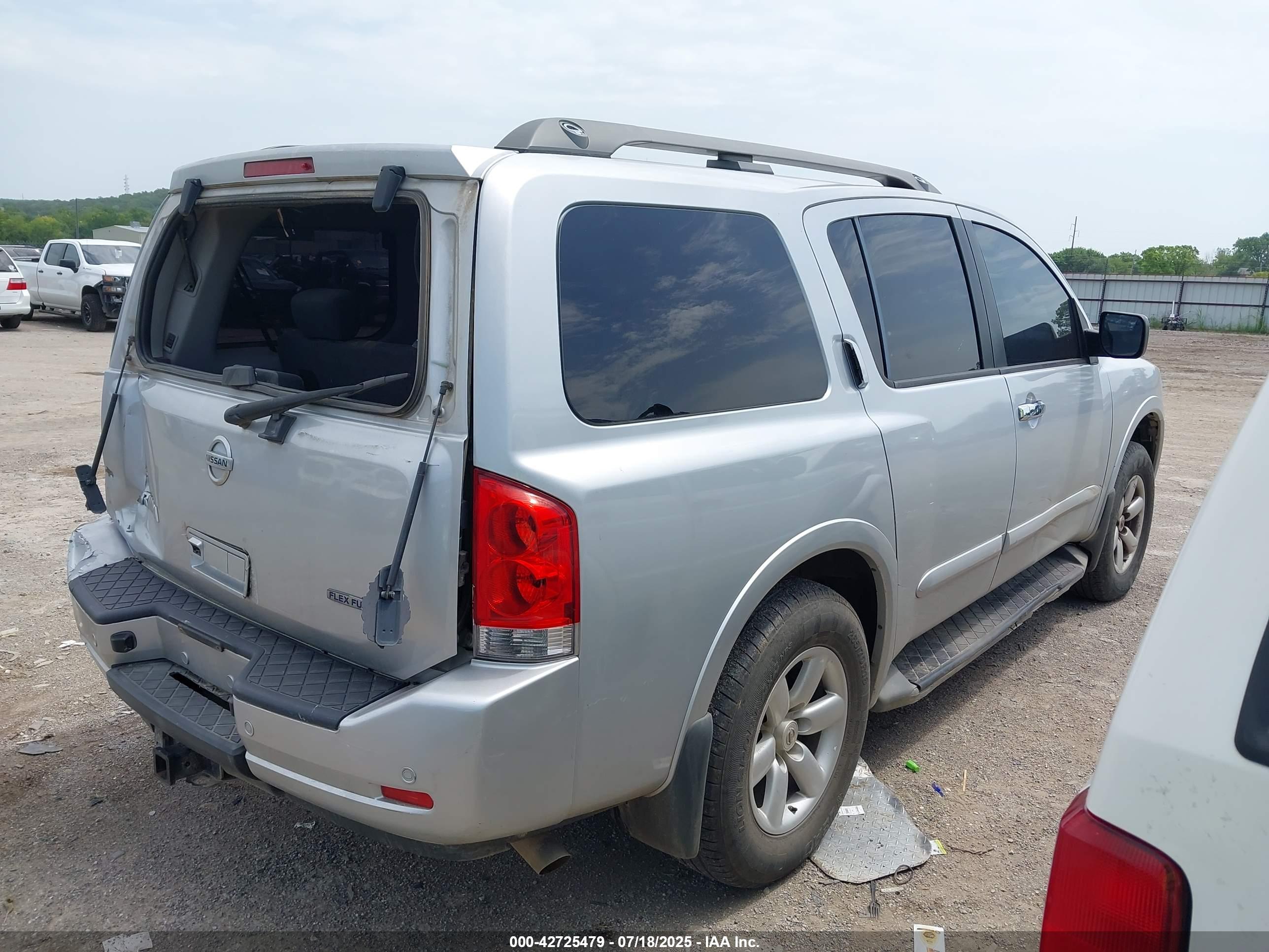 NISSAN ARMADA image 4