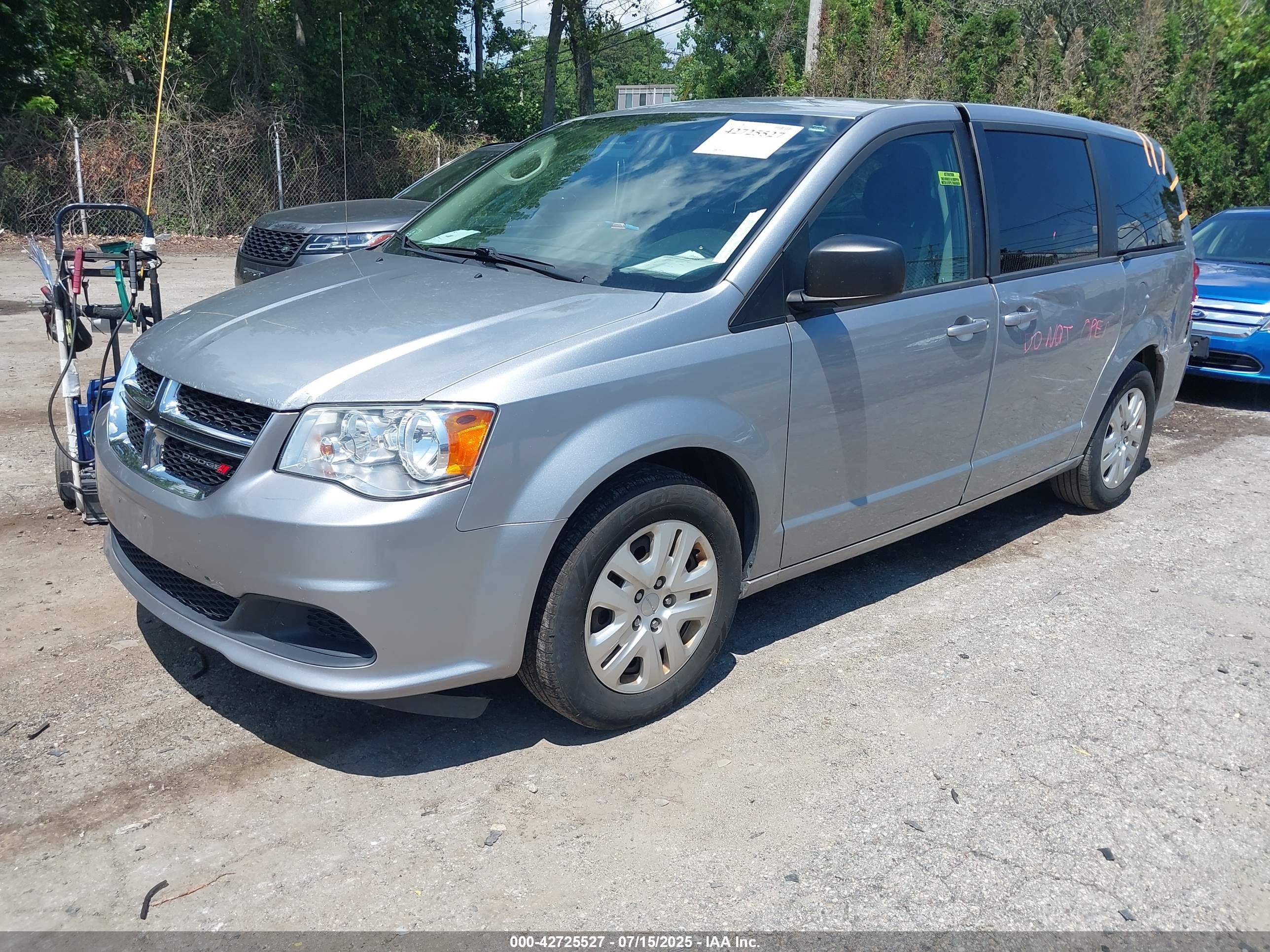 DODGE GRAND image 2