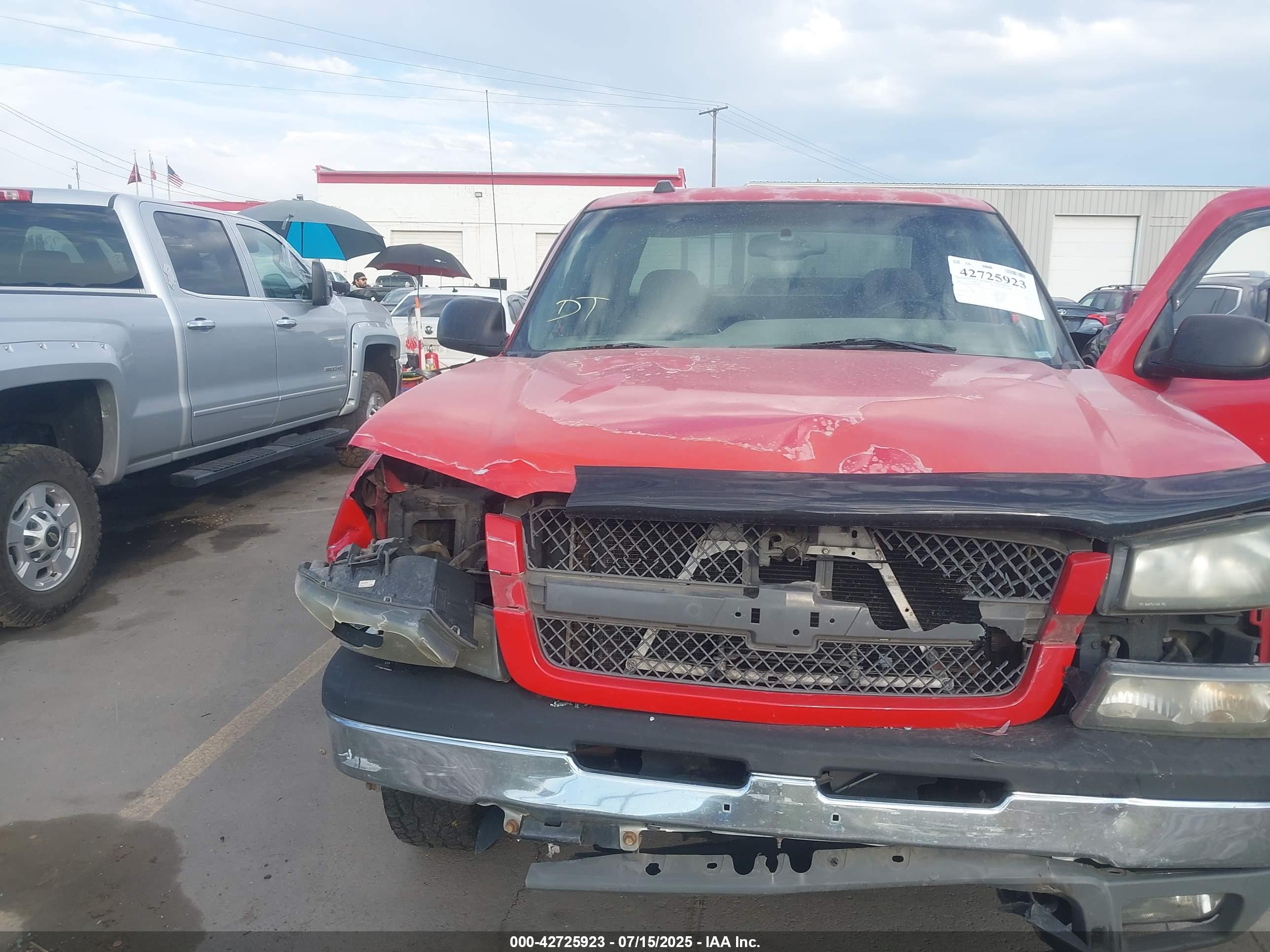 CHEVROLET SILVERADO image 6