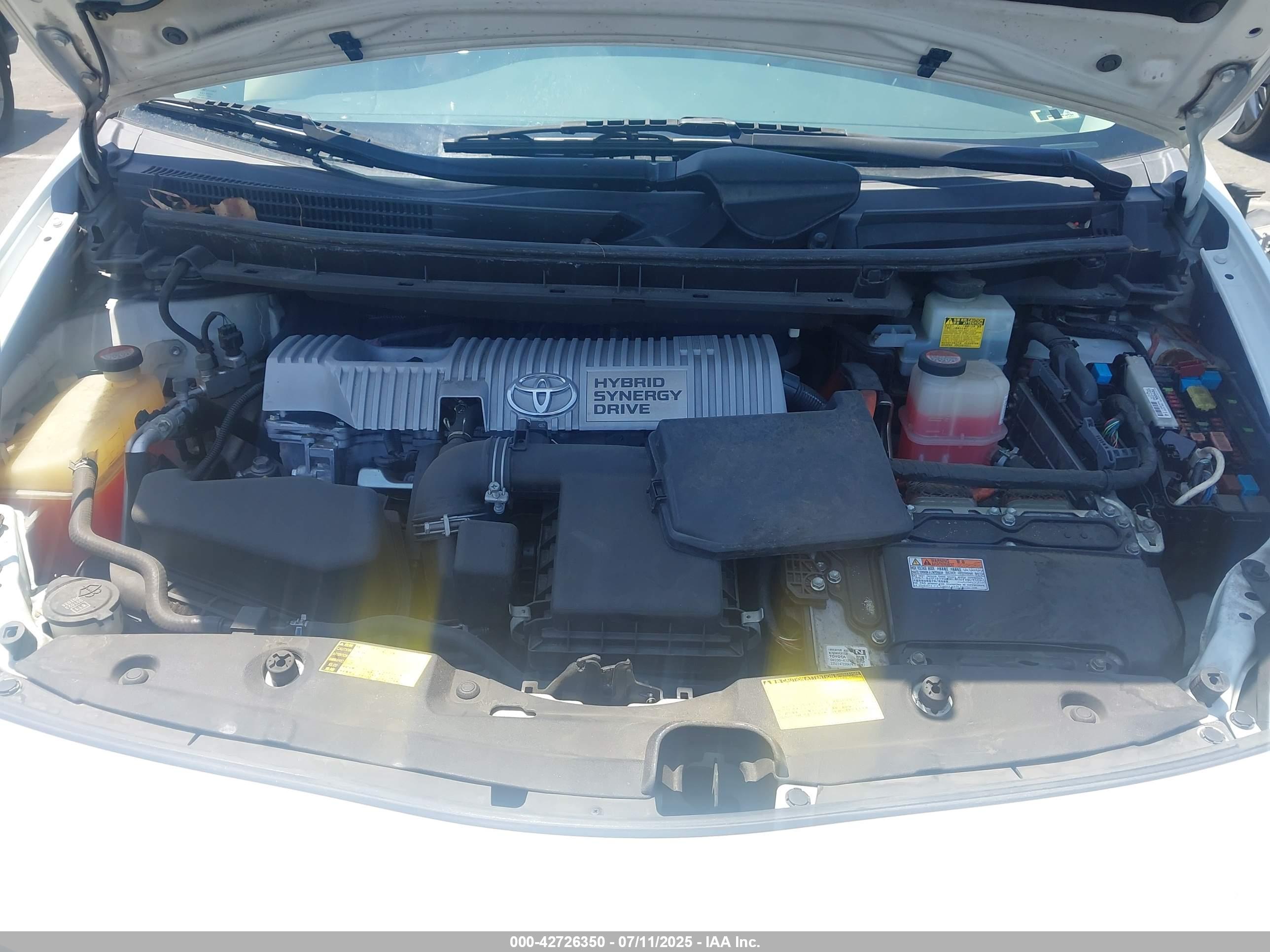 TOYOTA PRIUS image 10