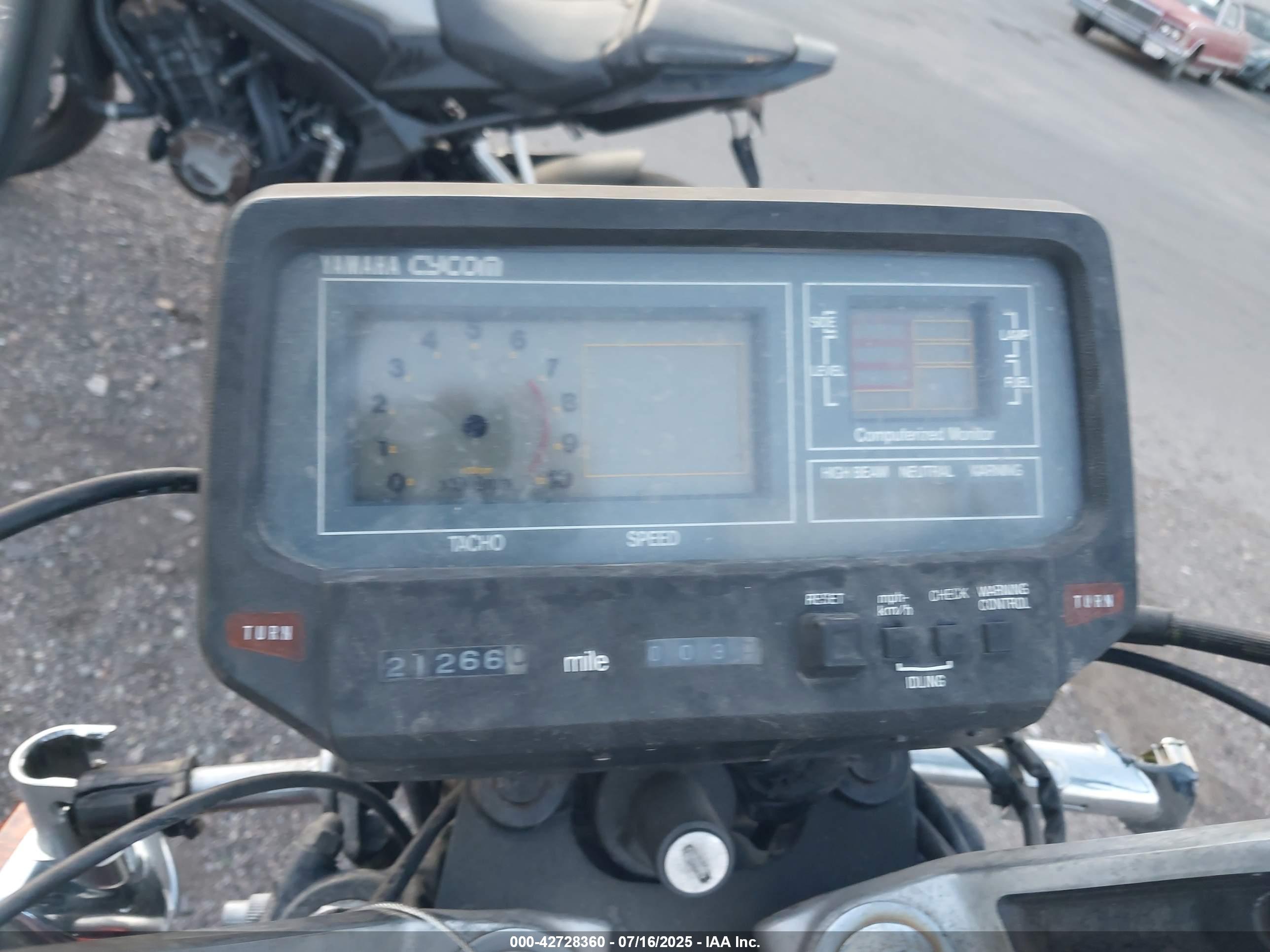YAMAHA XV920 image 7