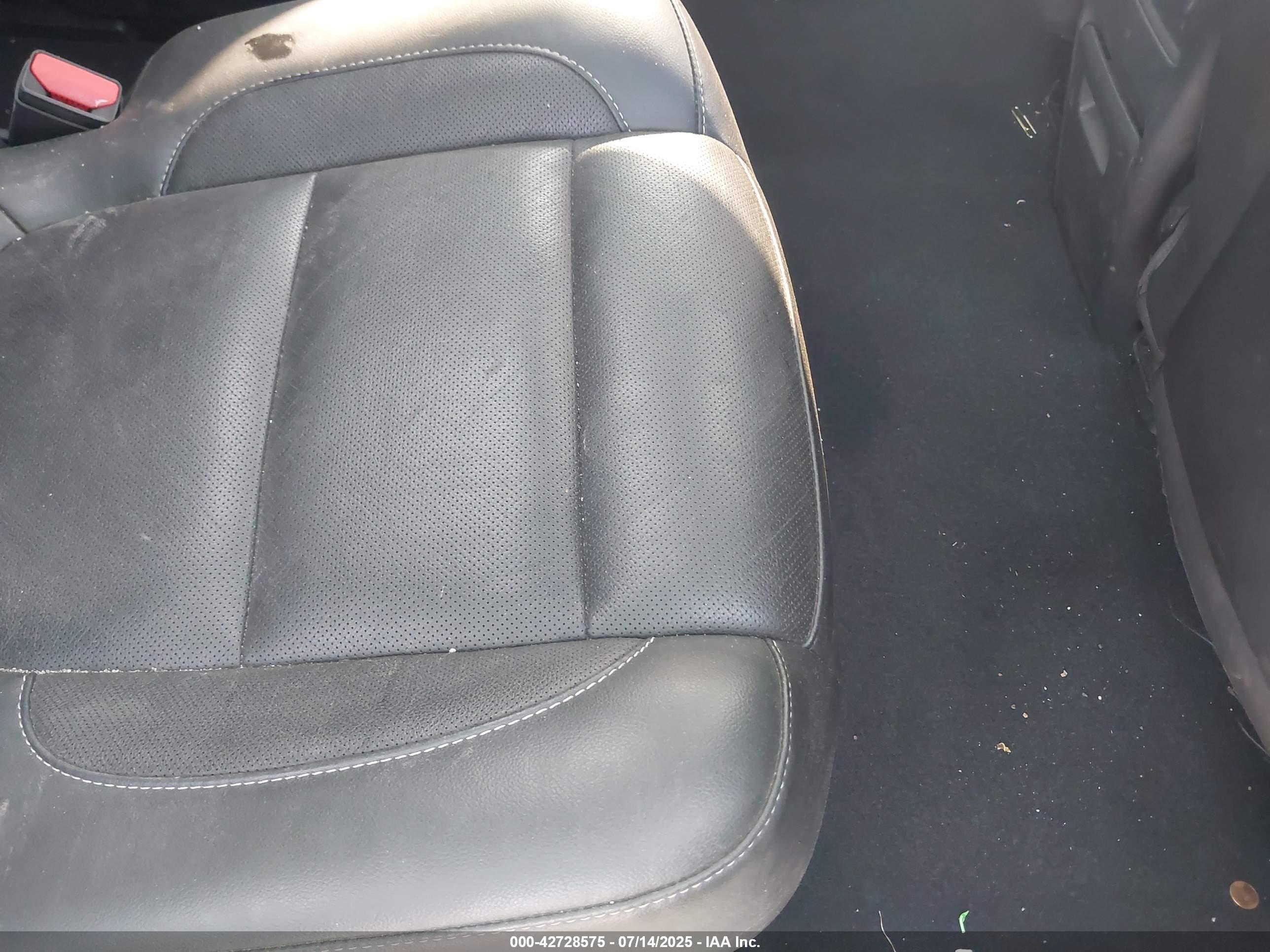 GMC ACADIA image 8