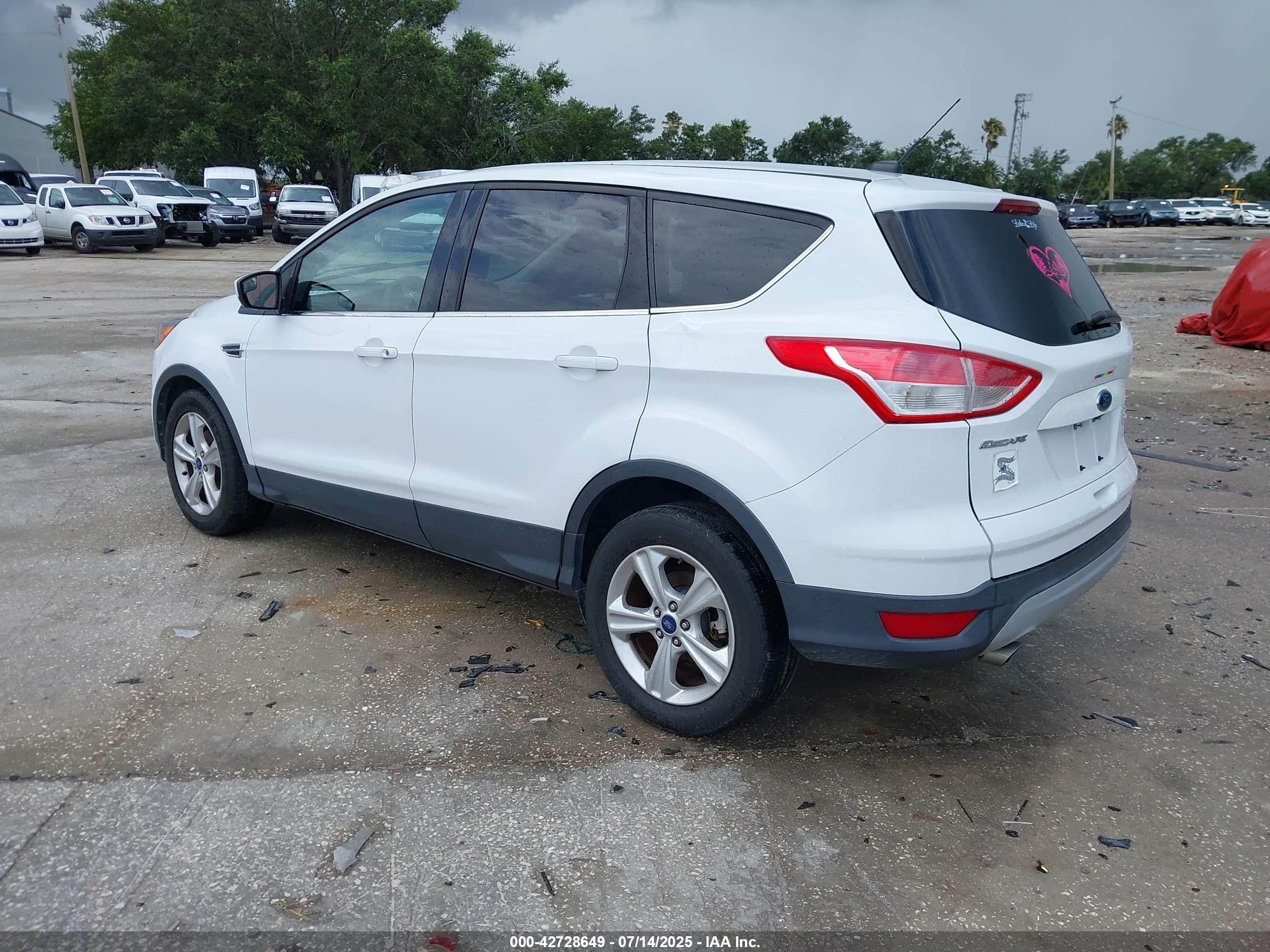 FORD ESCAPE image 3
