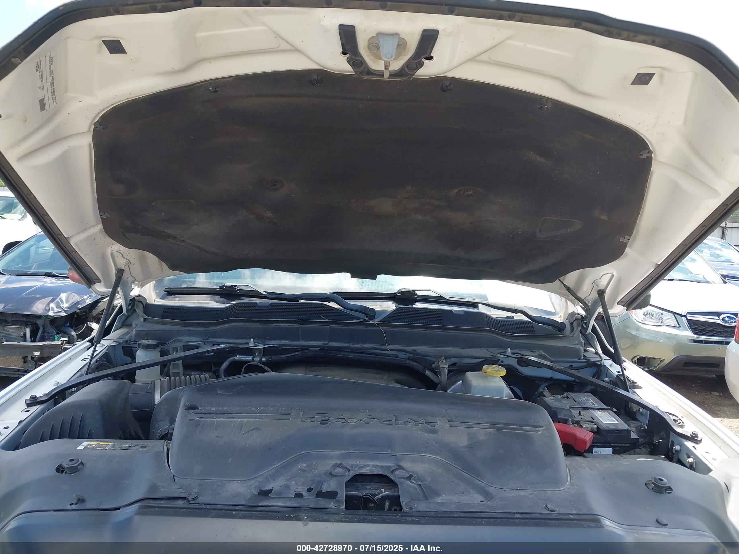 RAM 2500 image 10