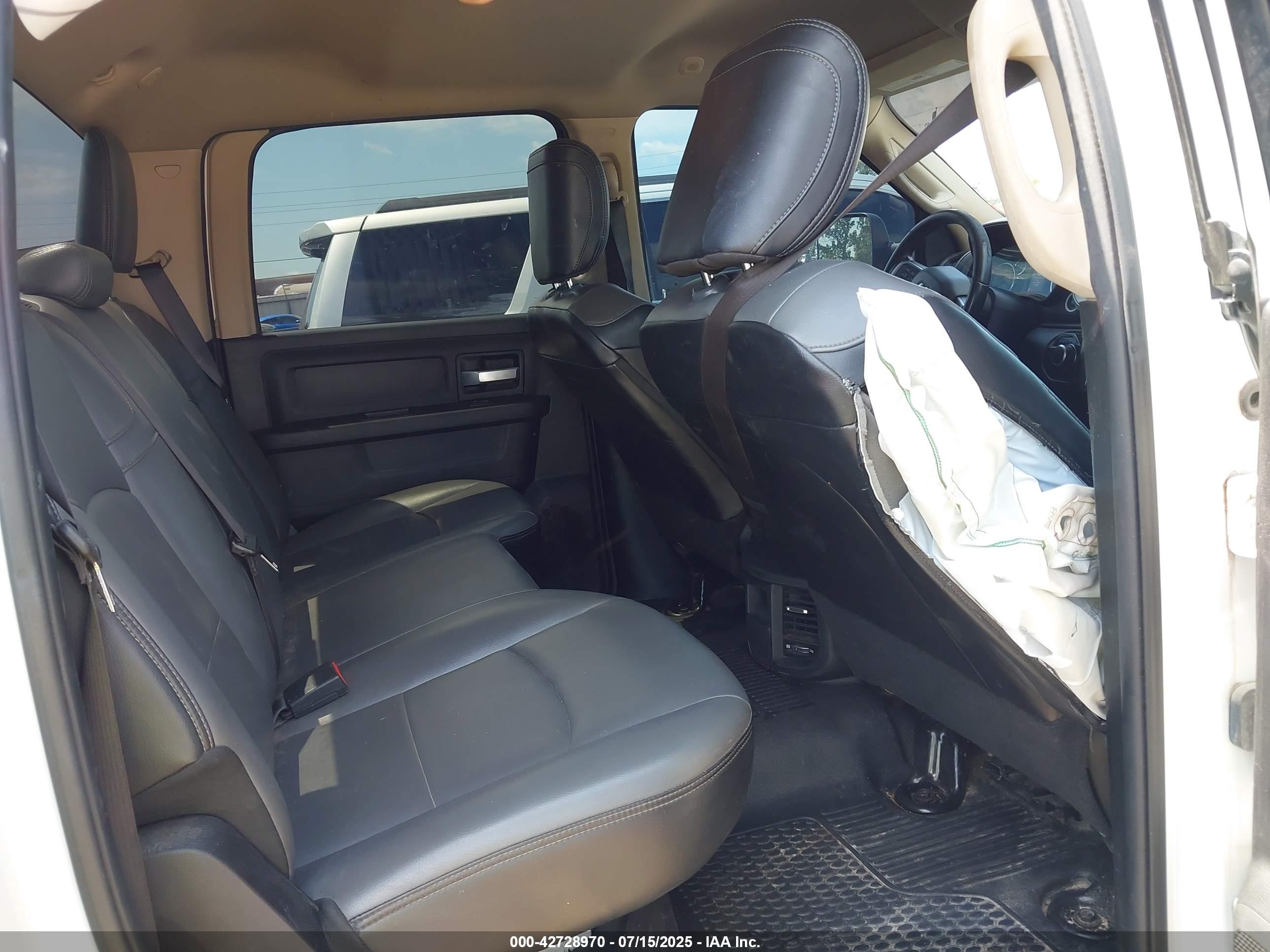 RAM 2500 image 8
