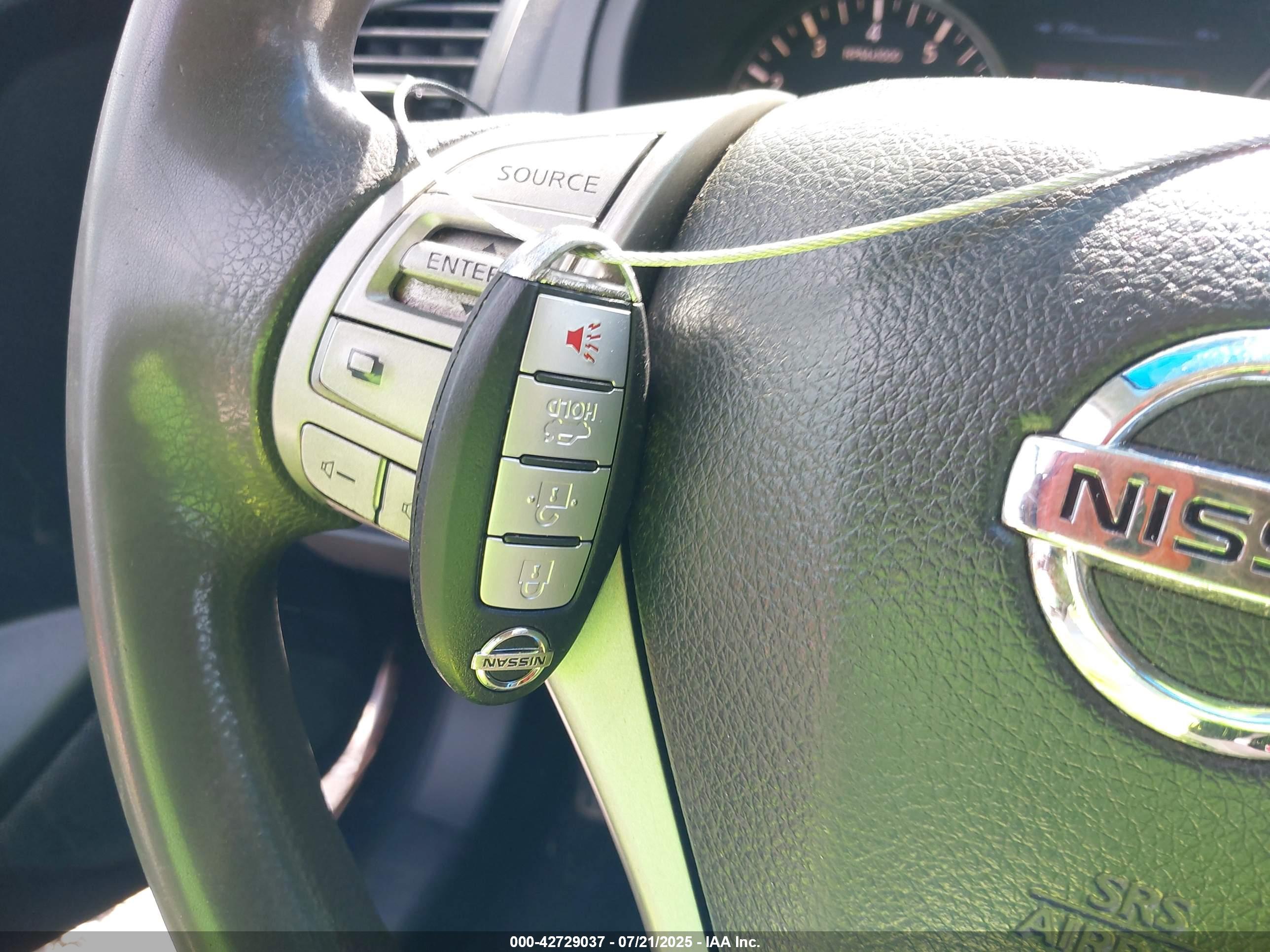 NISSAN ALTIMA image 11