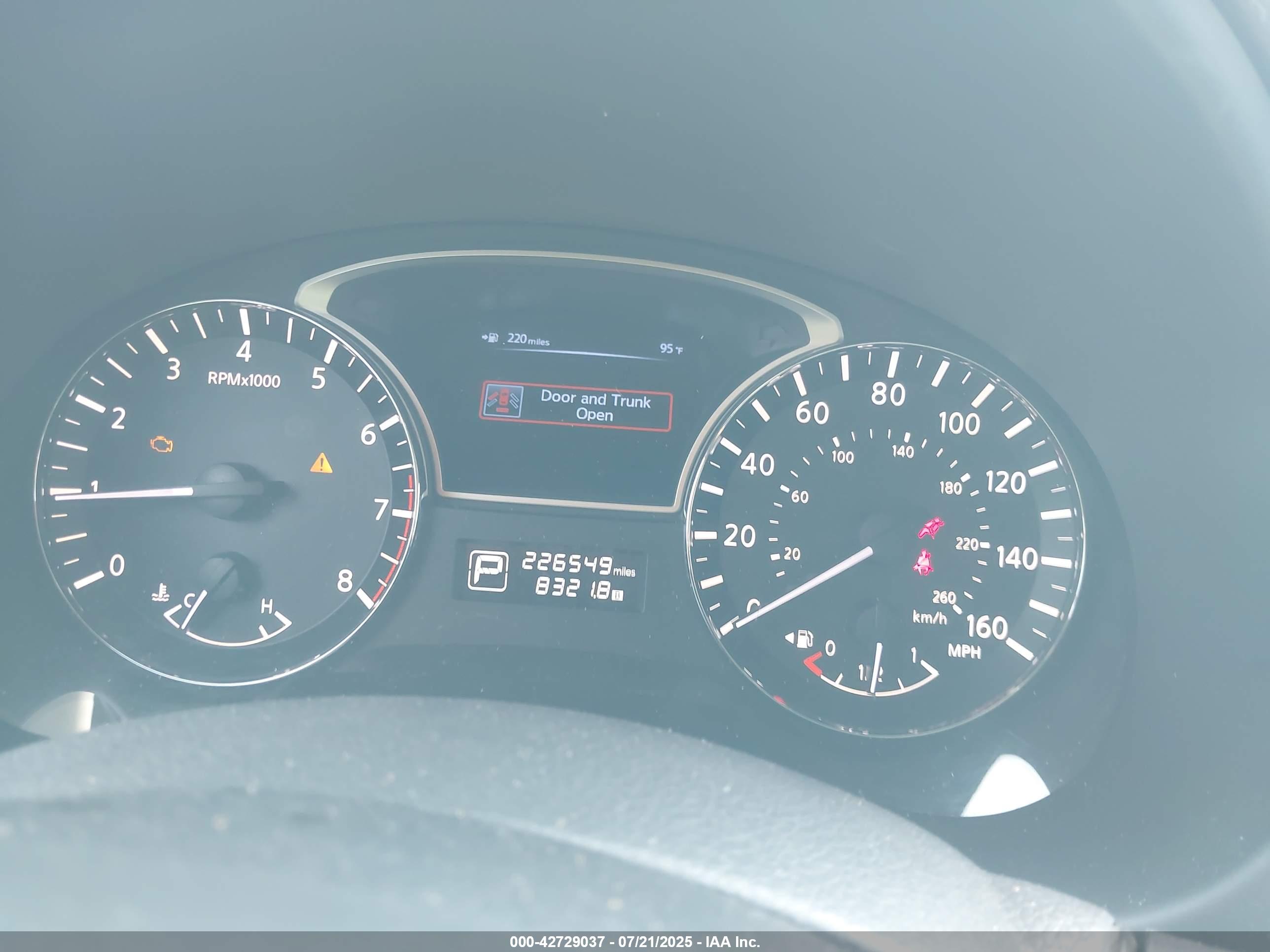 NISSAN ALTIMA image 7
