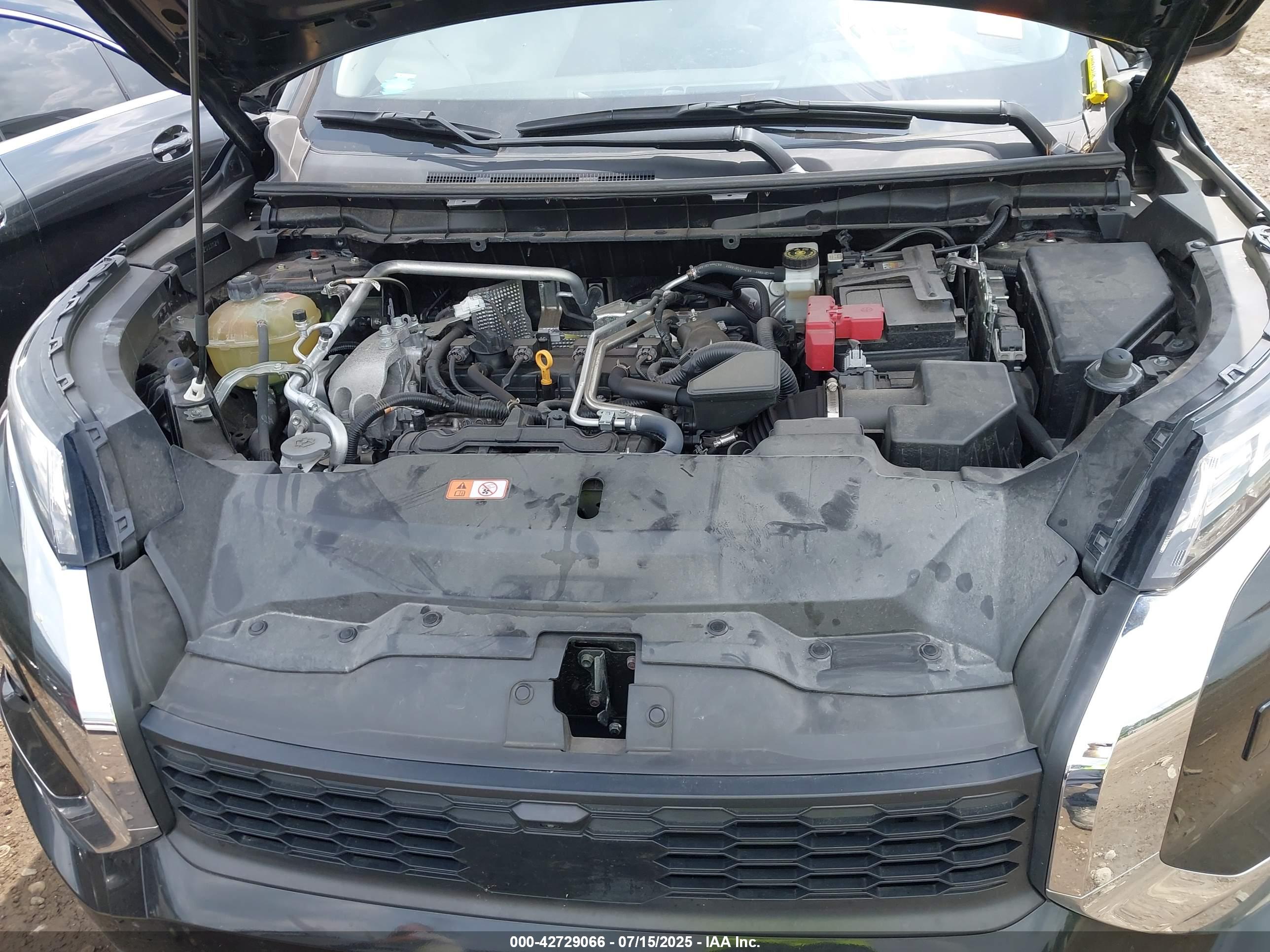 MITSUBISHI OUTLANDER image 10