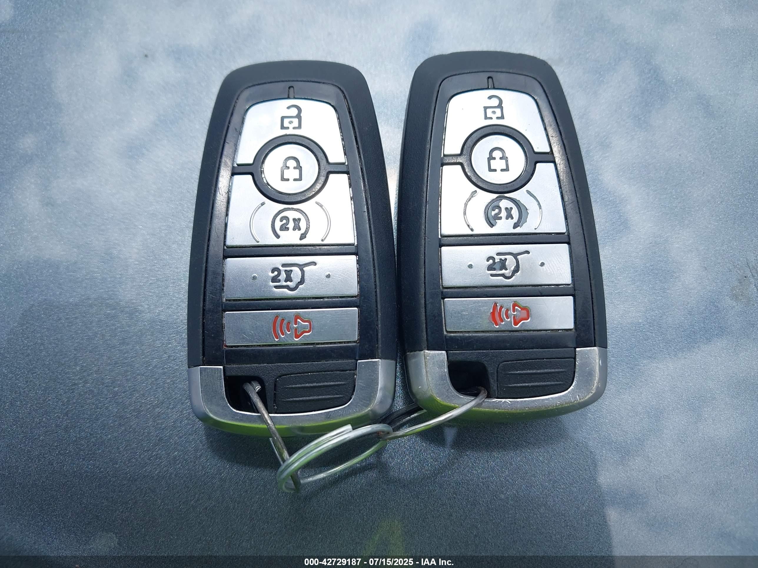FORD ESCAPE image 11