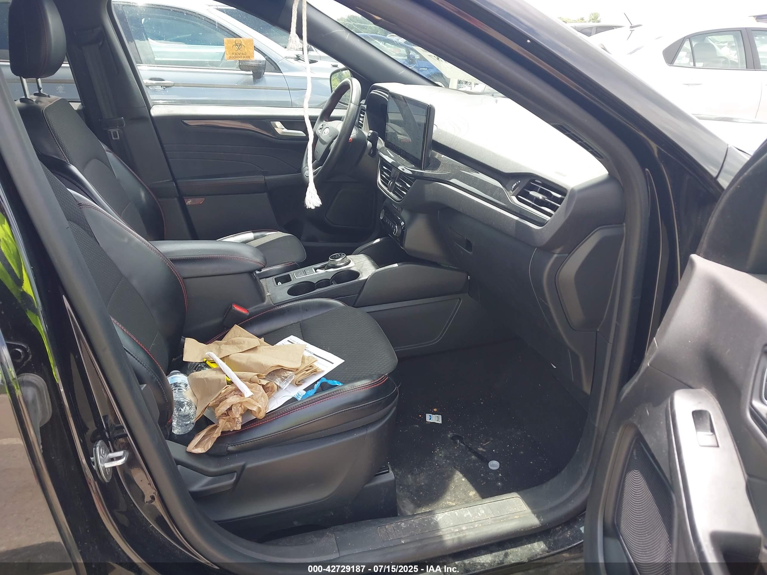 FORD ESCAPE image 5