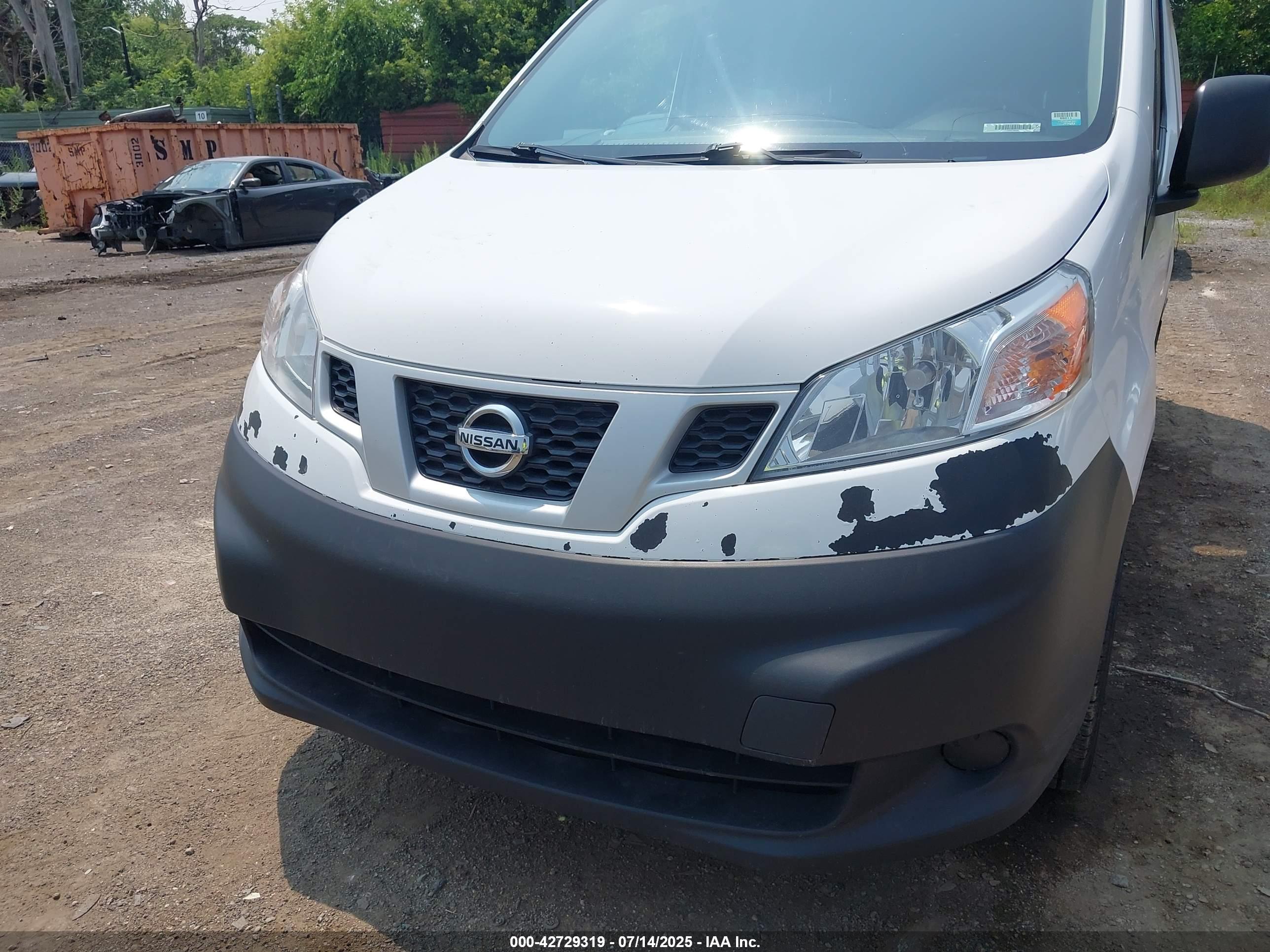 NISSAN NV200 image 6