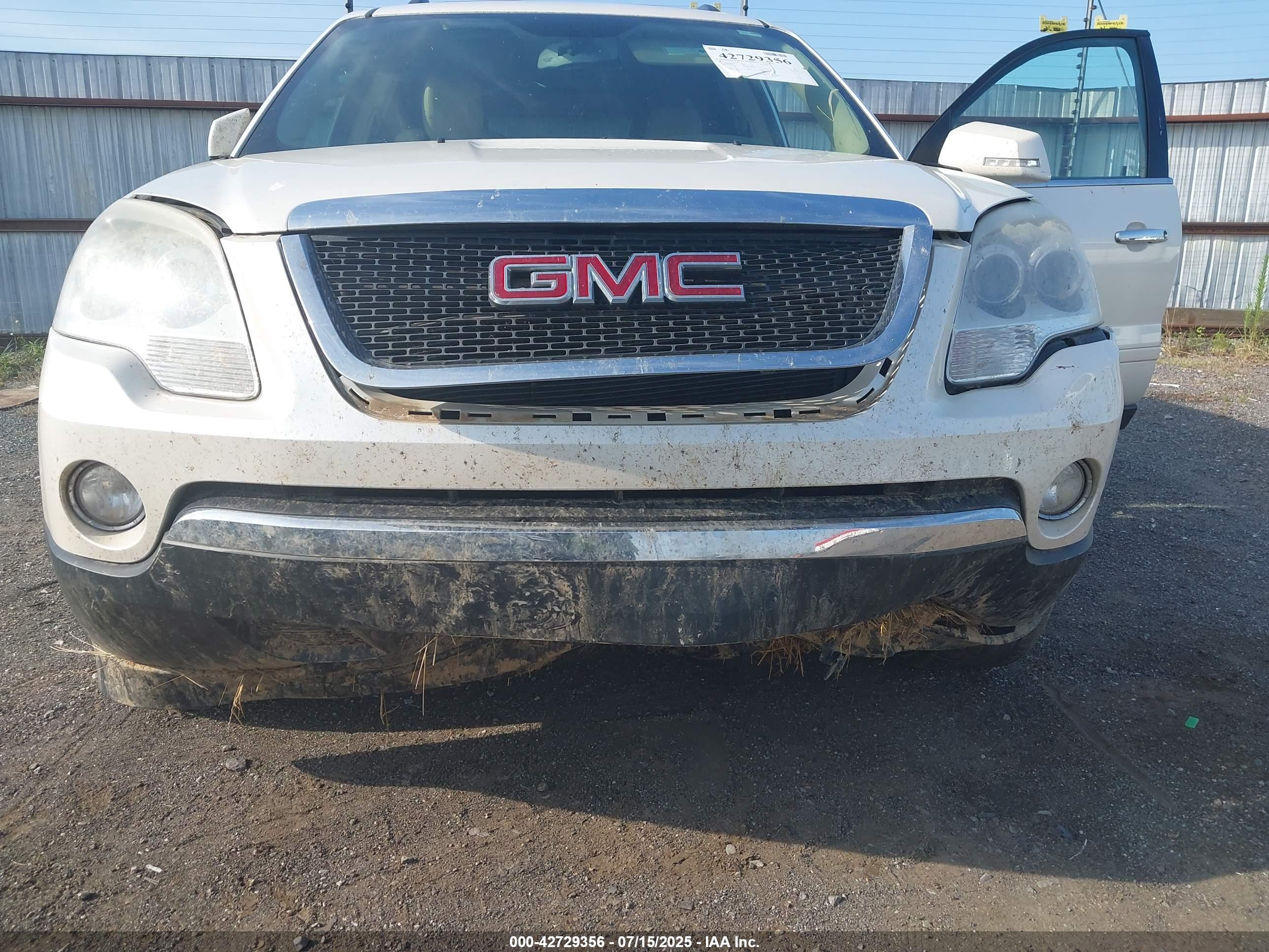 GMC ACADIA image 6