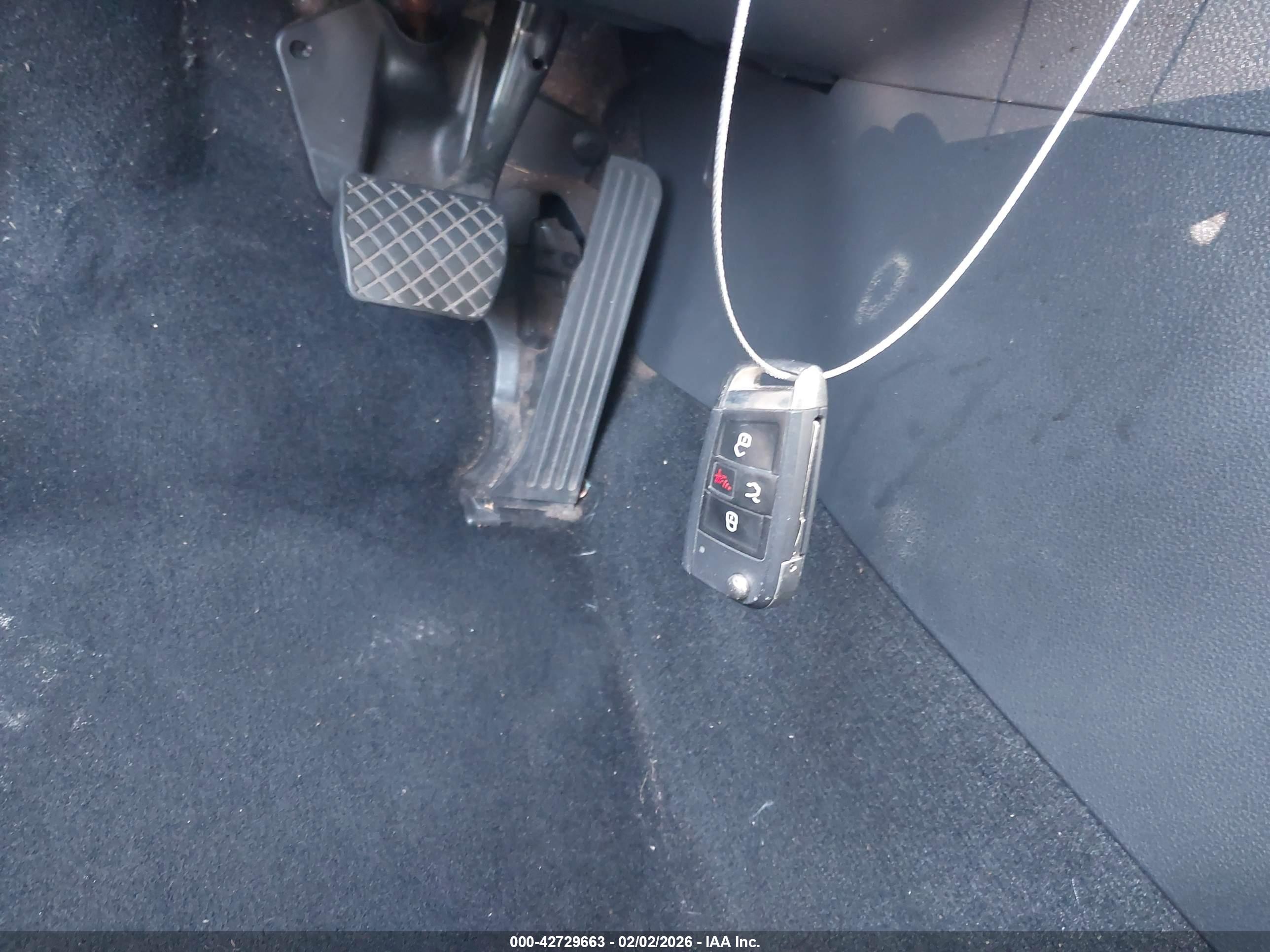 VOLKSWAGEN PASSAT image 11