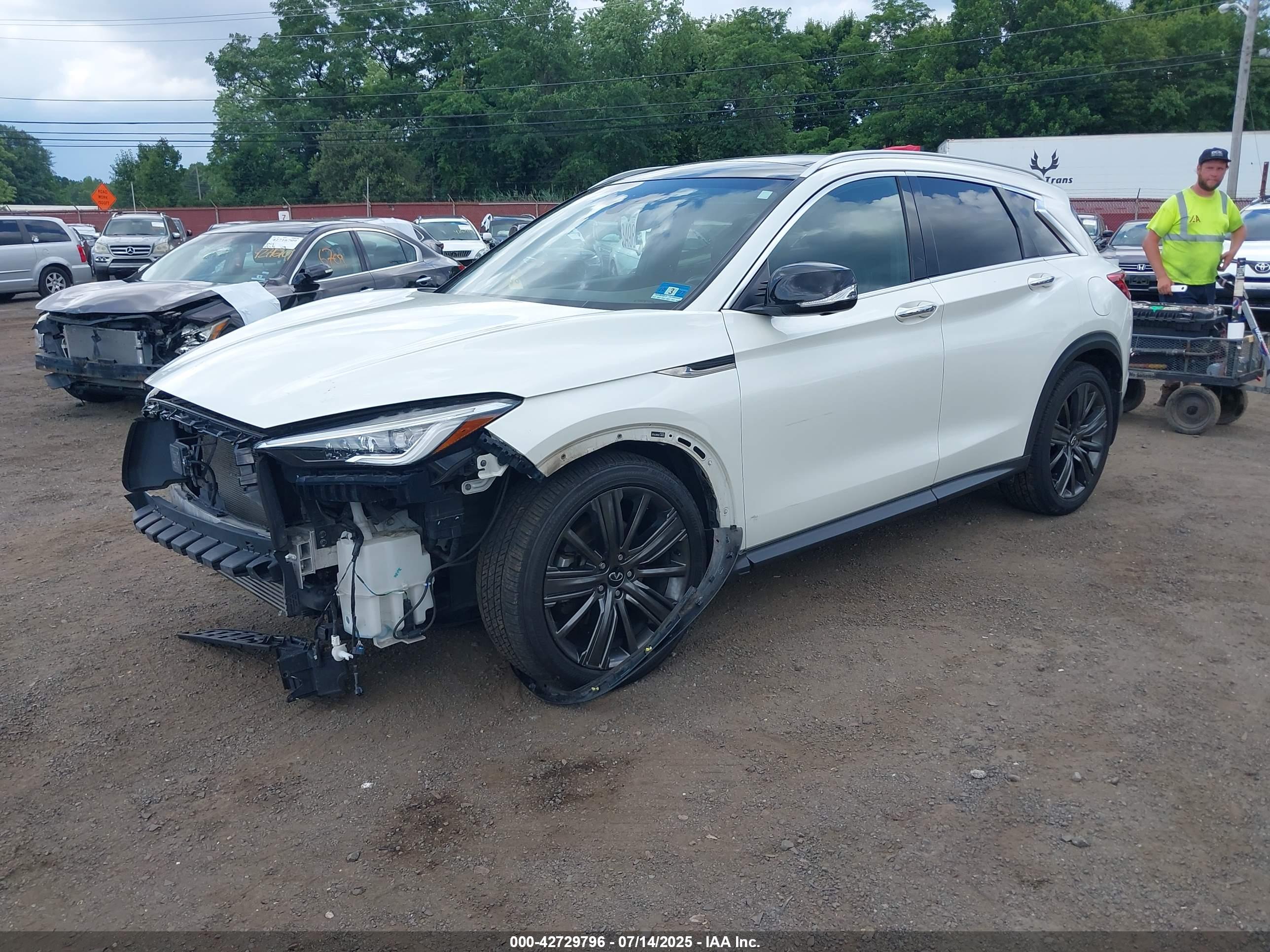 INFINITI QX50 image 2