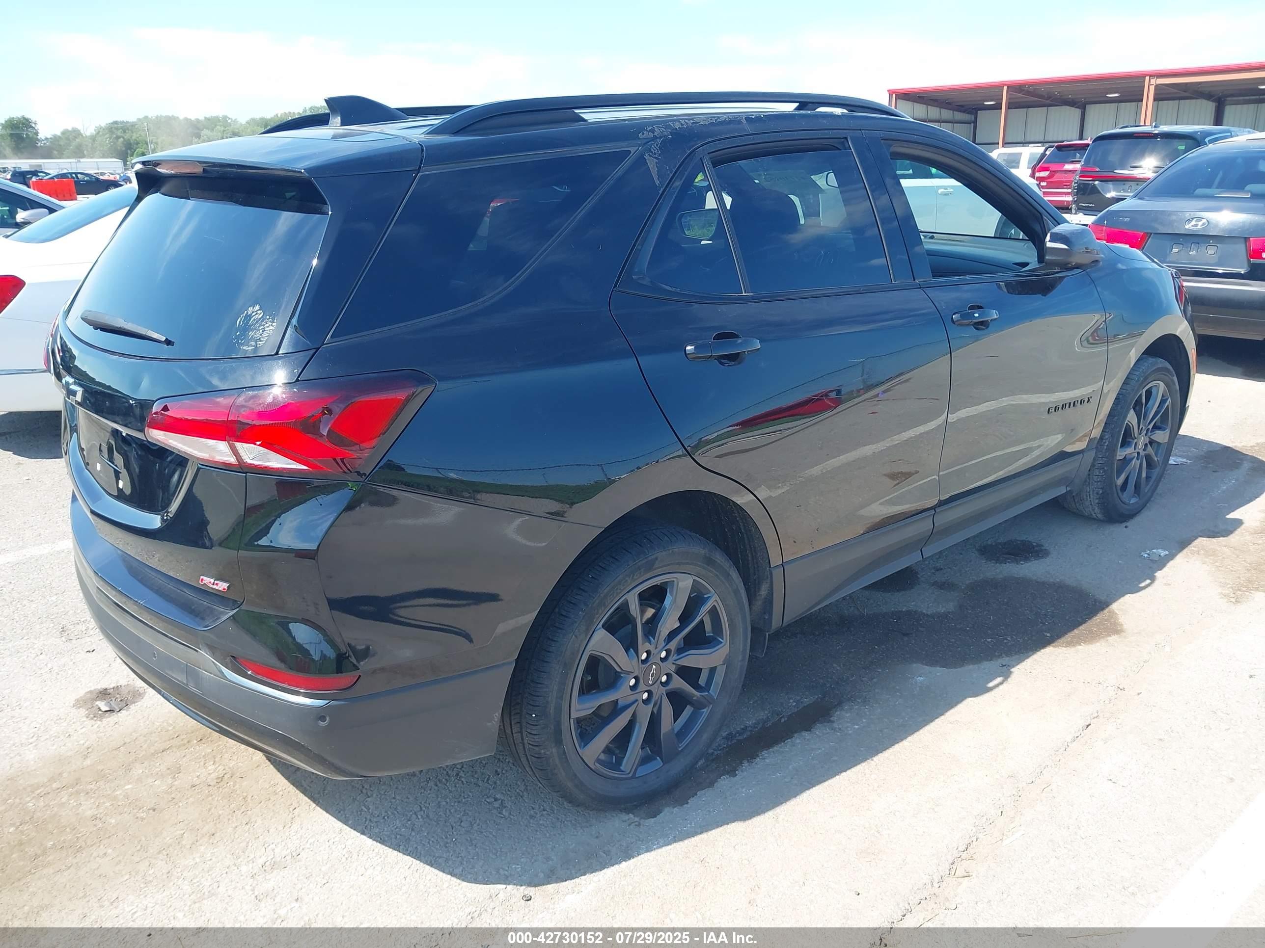CHEVROLET EQUINOX image 4