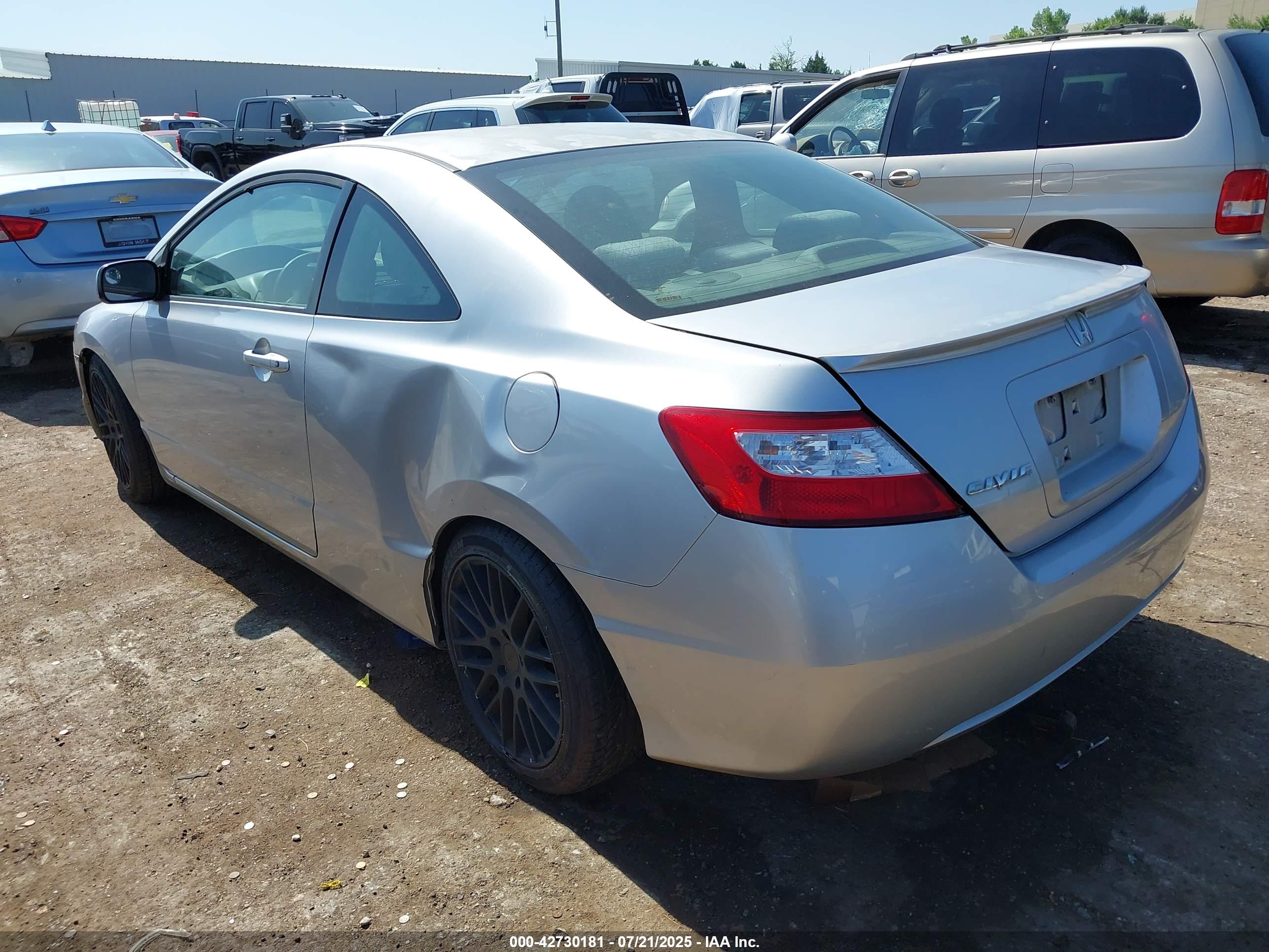 HONDA CIVIC image 3