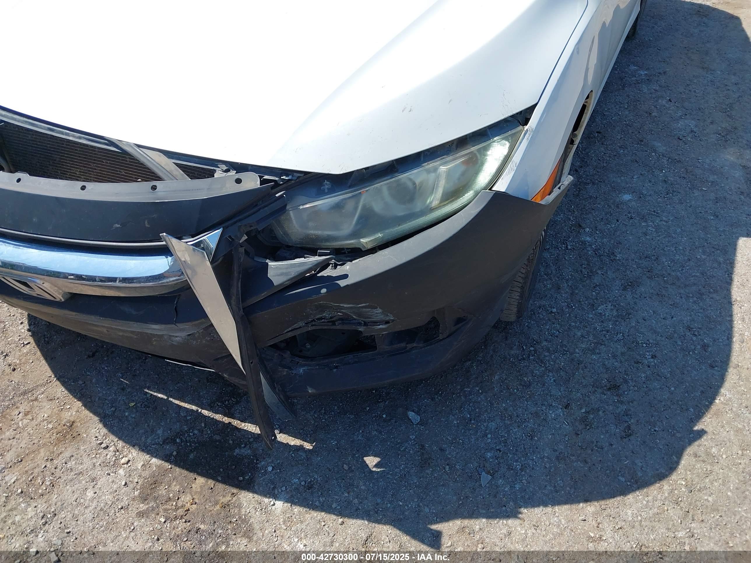 HONDA CIVIC image 6