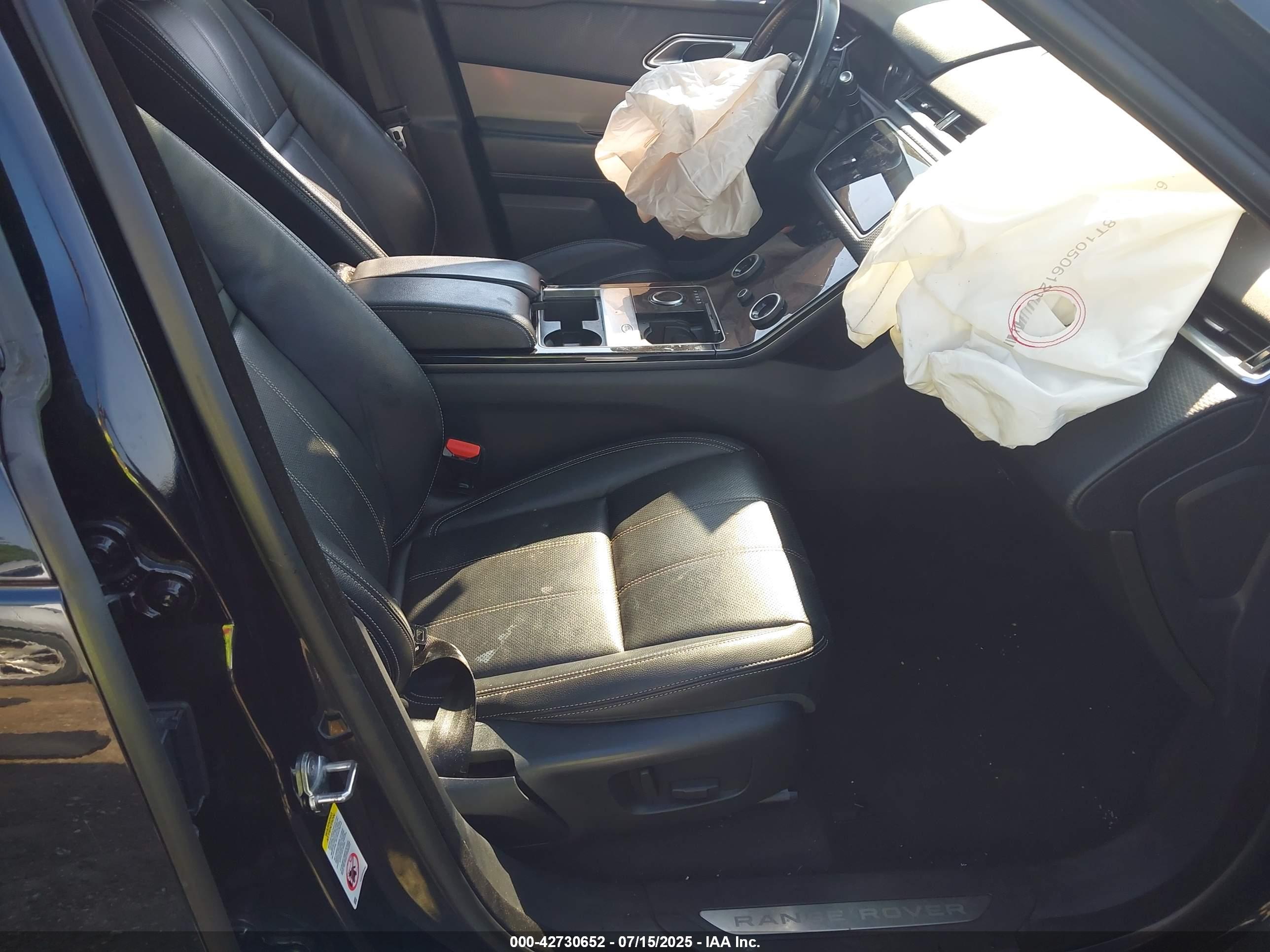LAND ROVER image 5