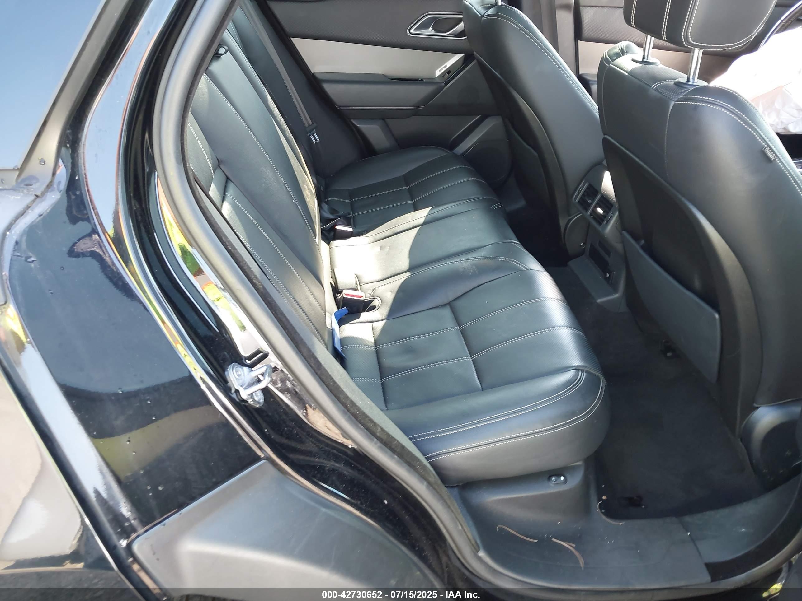 LAND ROVER image 8