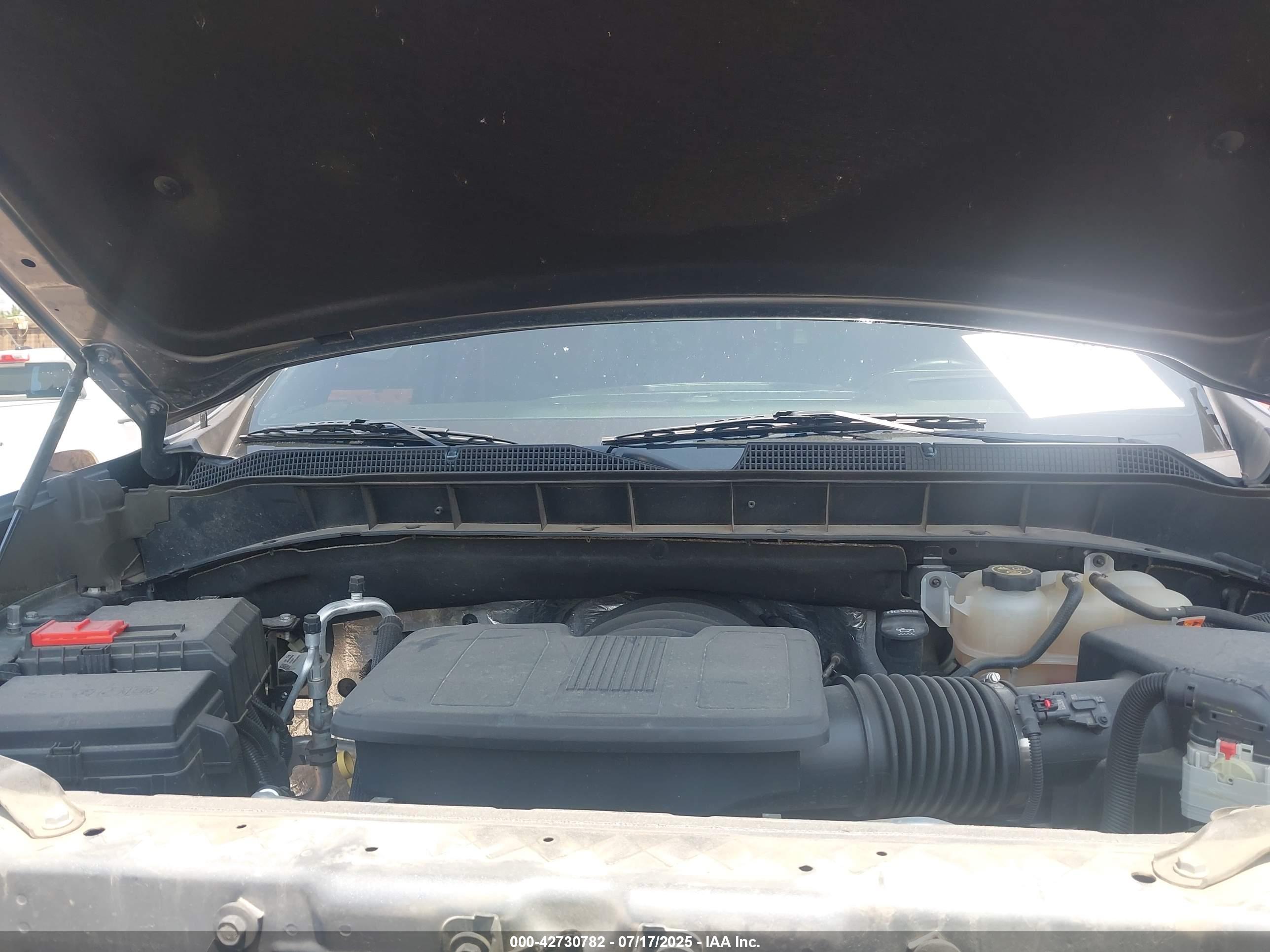 CHEVROLET SILVERADO image 10