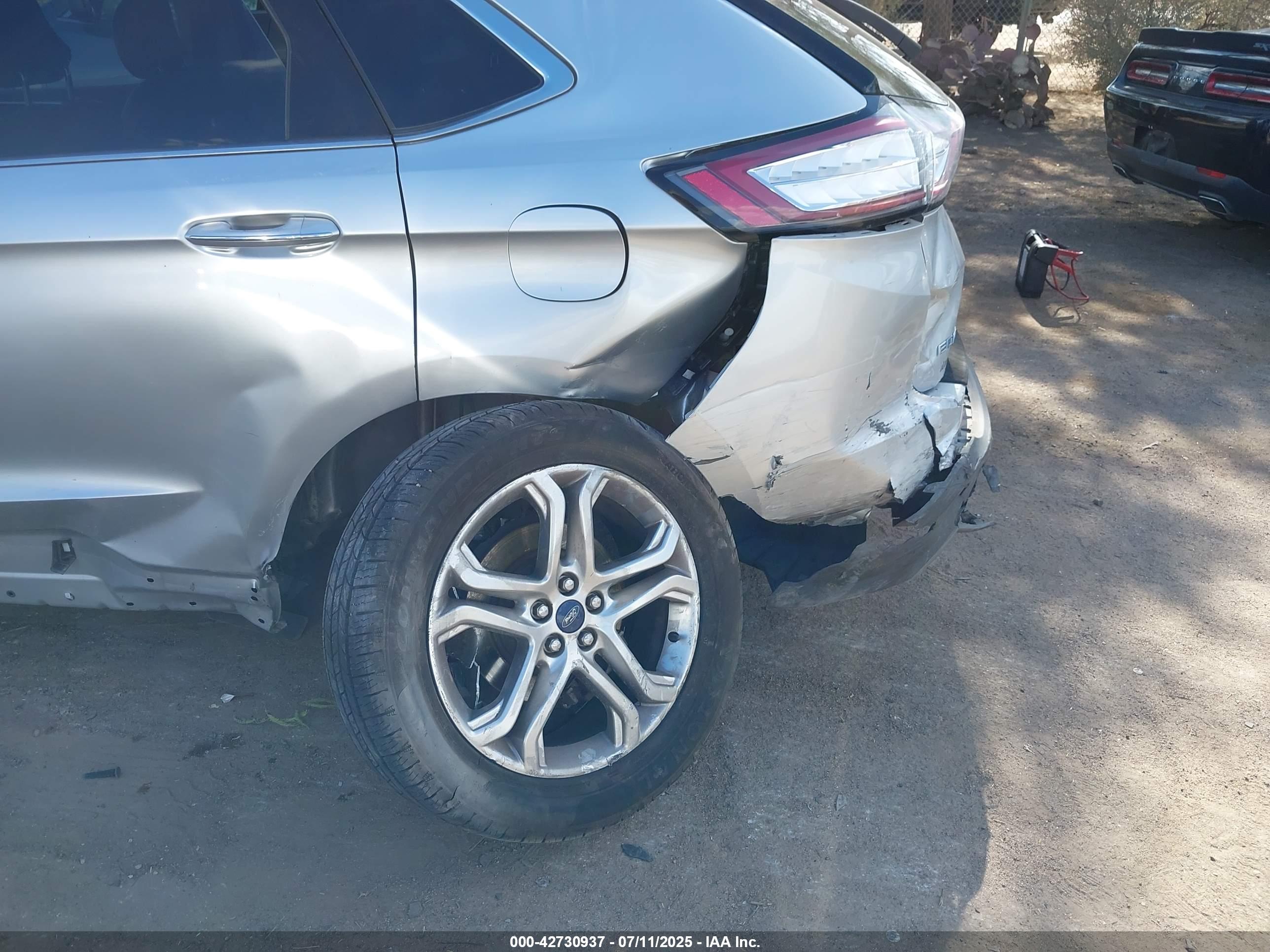 FORD EDGE image 6