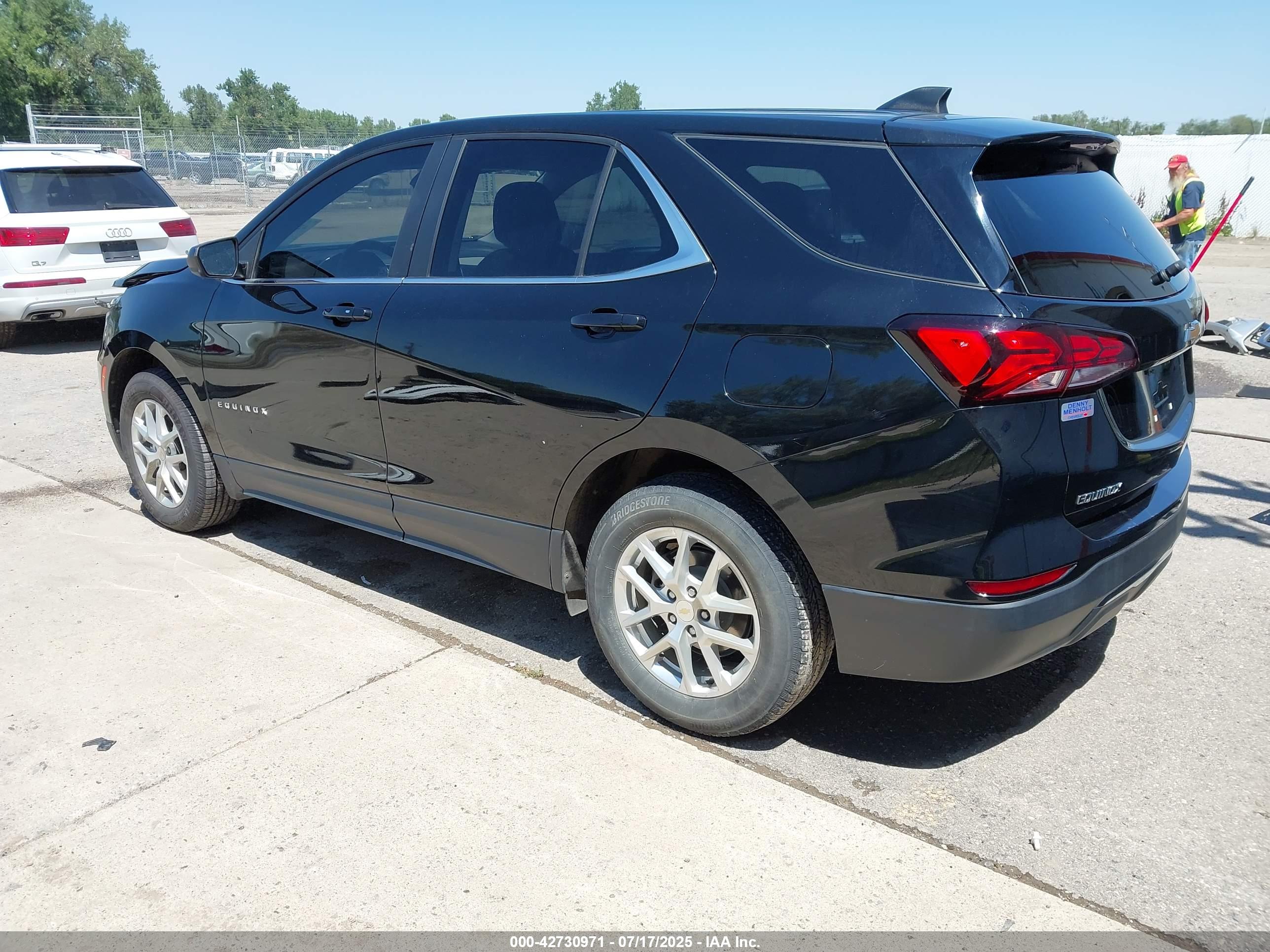CHEVROLET EQUINOX image 3