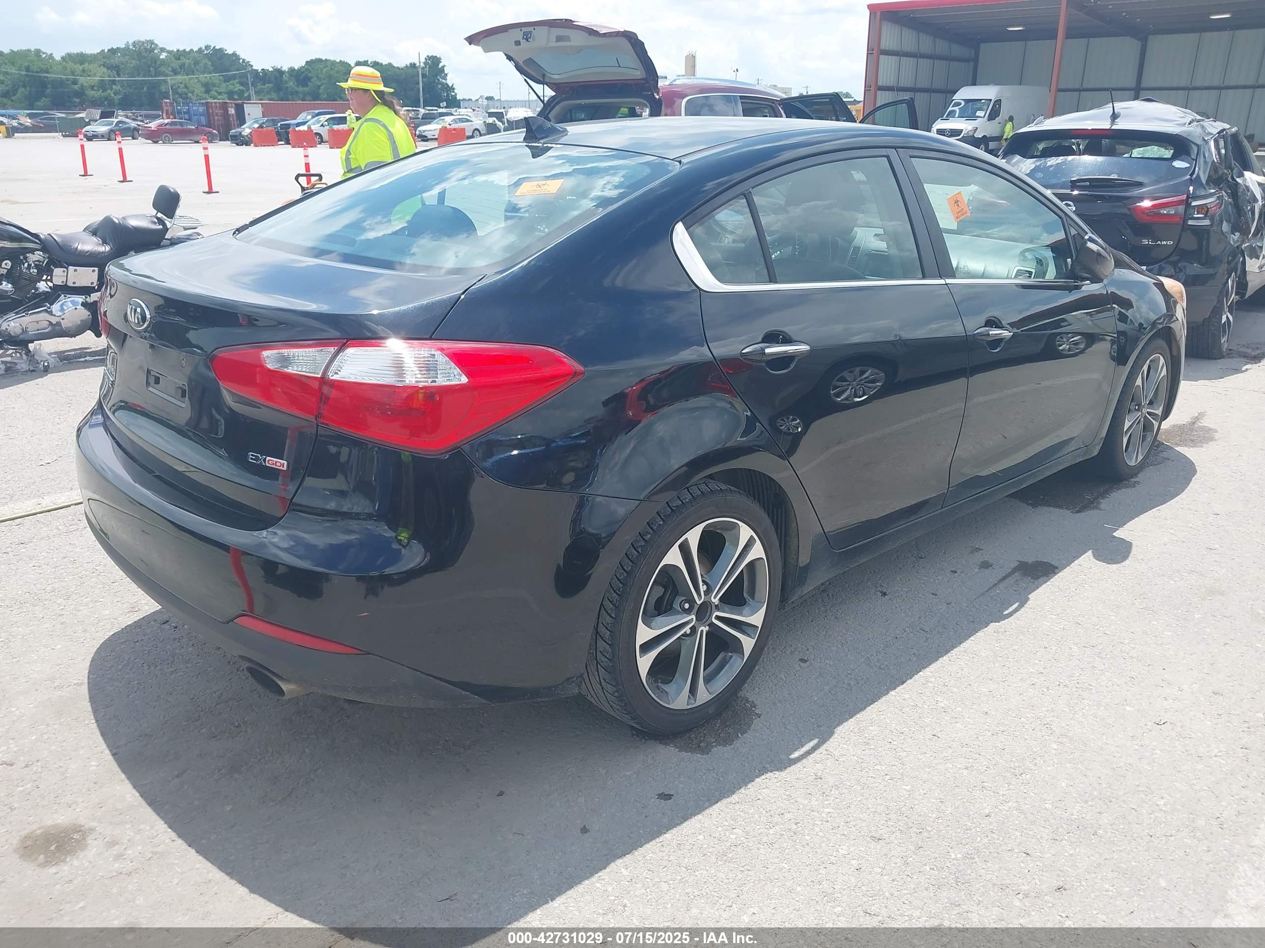 KIA FORTE image 4
