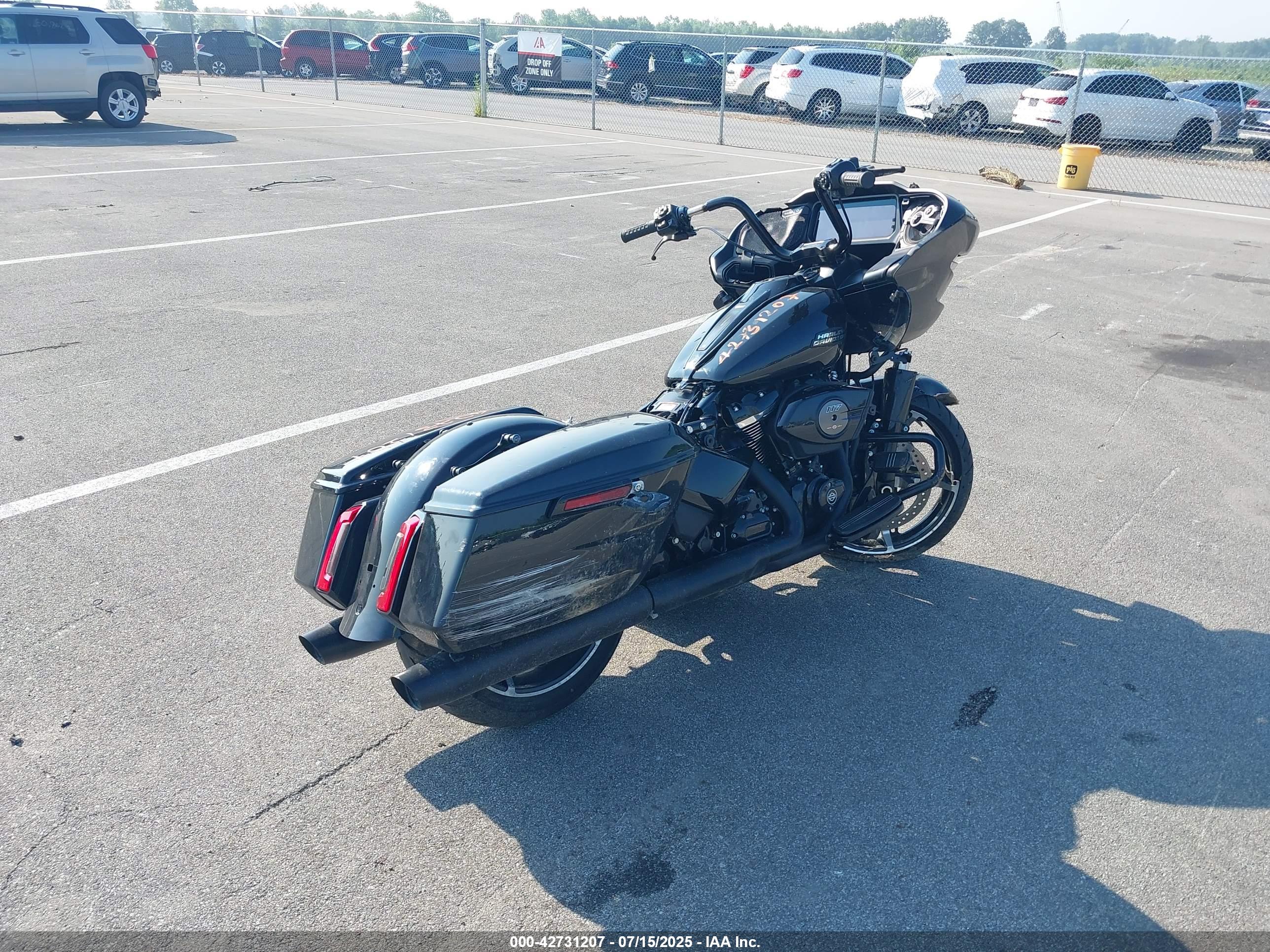 HARLEY-DAVIDSON FLTRX image 4